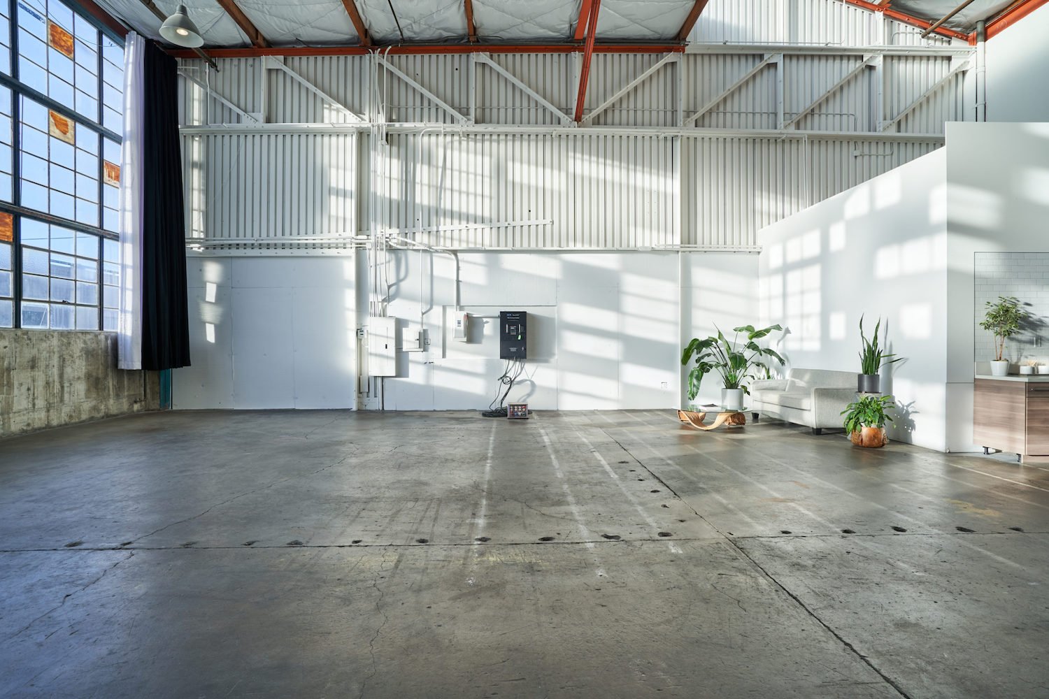 sway-studio-set-5.jpeg