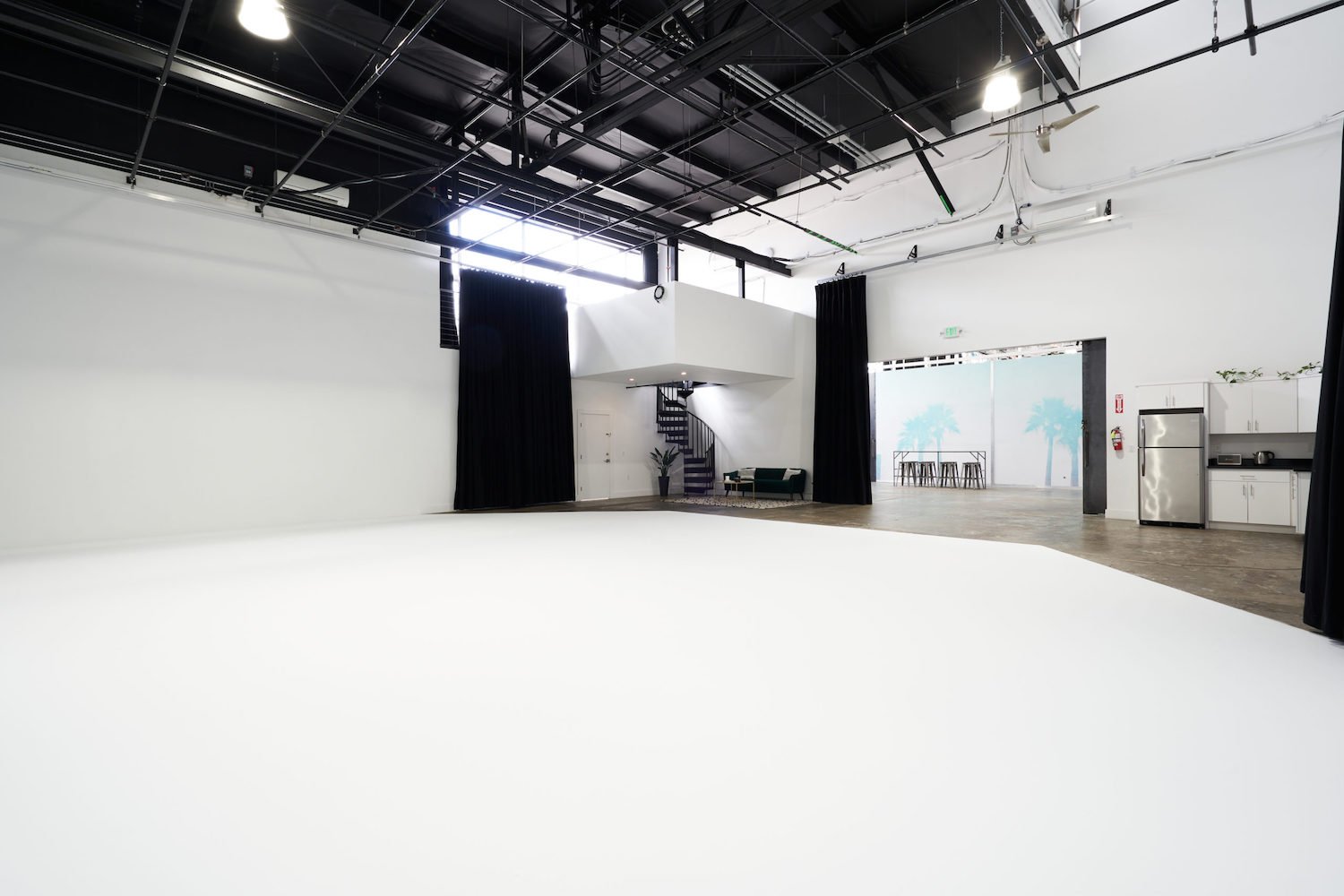 Studio 2.1.jpeg