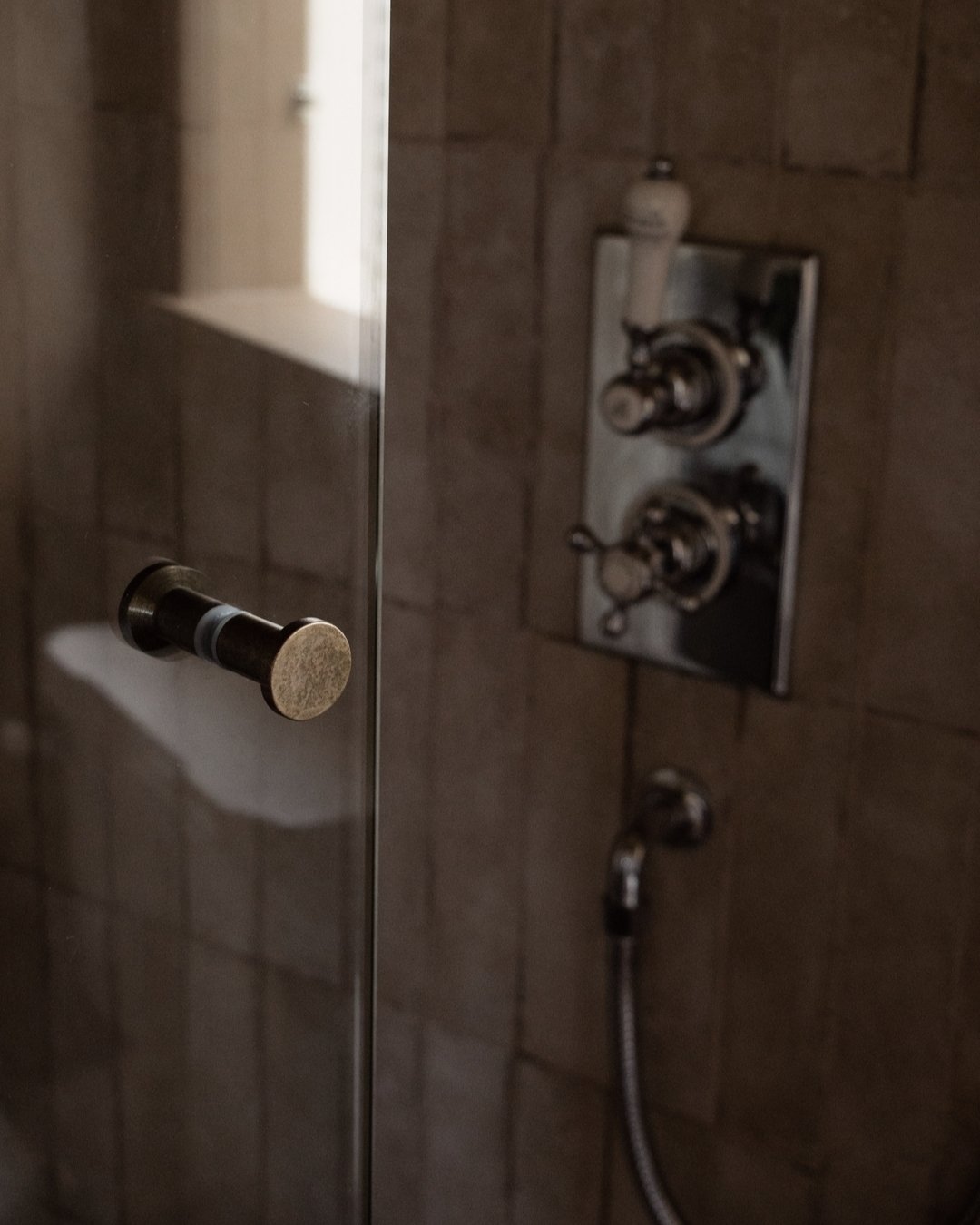 New variations of our solid bronze Turned Knob for glass shower doors, robe hooks and timber doors are now available online. A simple Knob that has a subtle irregularity telling the story of its cast origin.