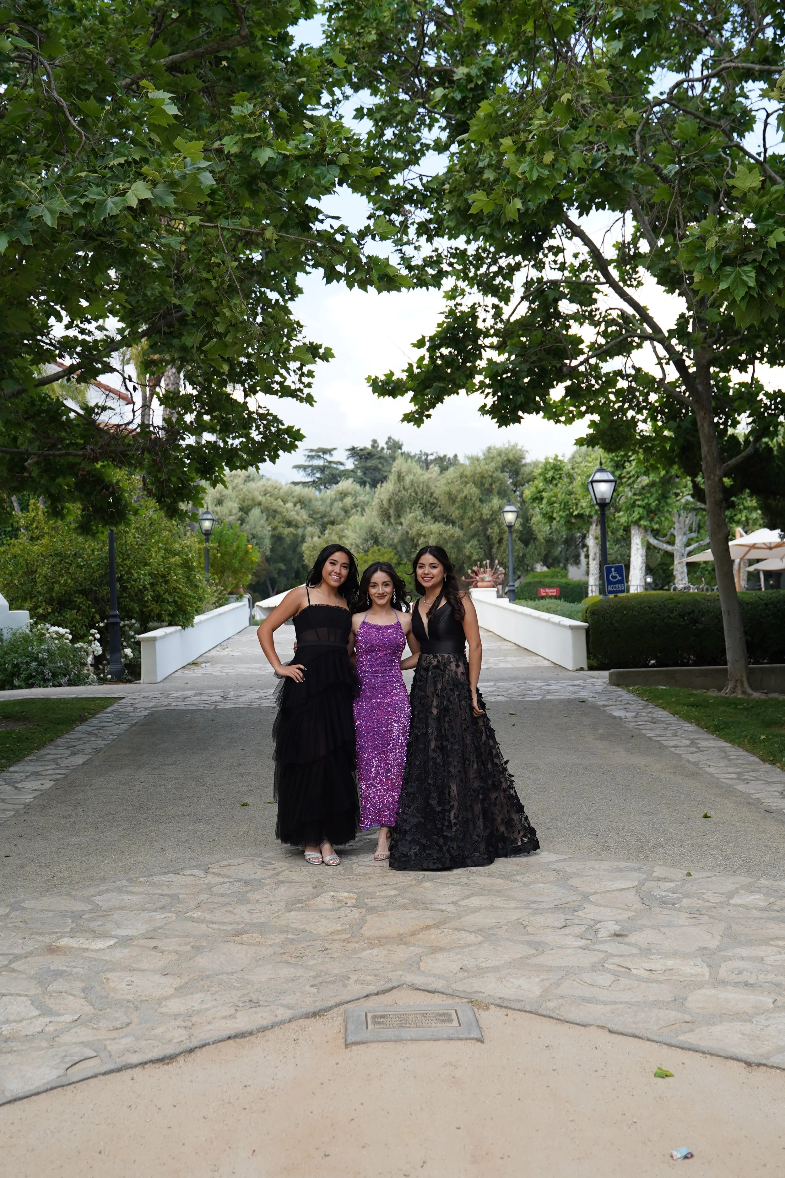 04 SHHS Prom 2023 Huskies.JPG