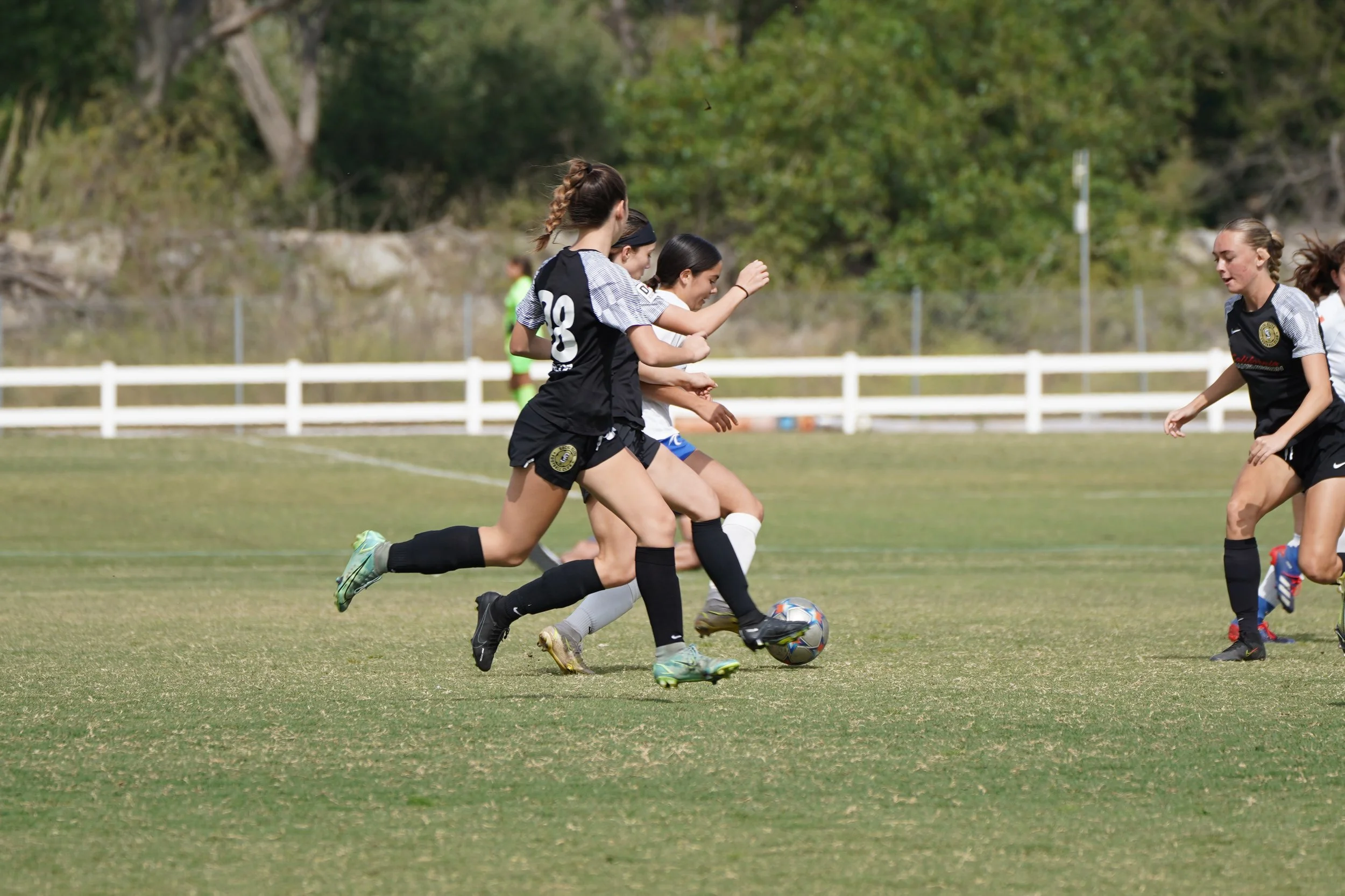 0228 LA Surf 2006 GA vs SoCal Elite DPL.JPG