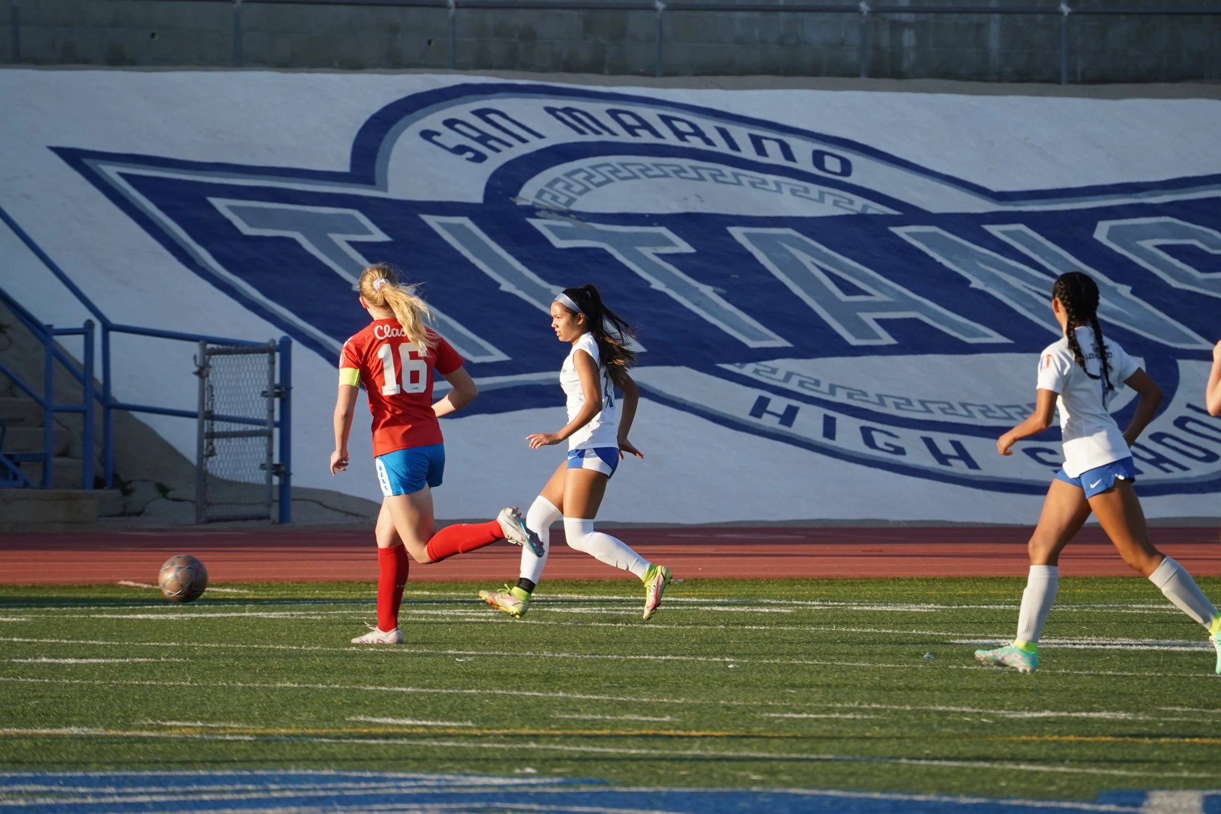 29 LA Surf 200GA vs Albion AMalana17.JPG