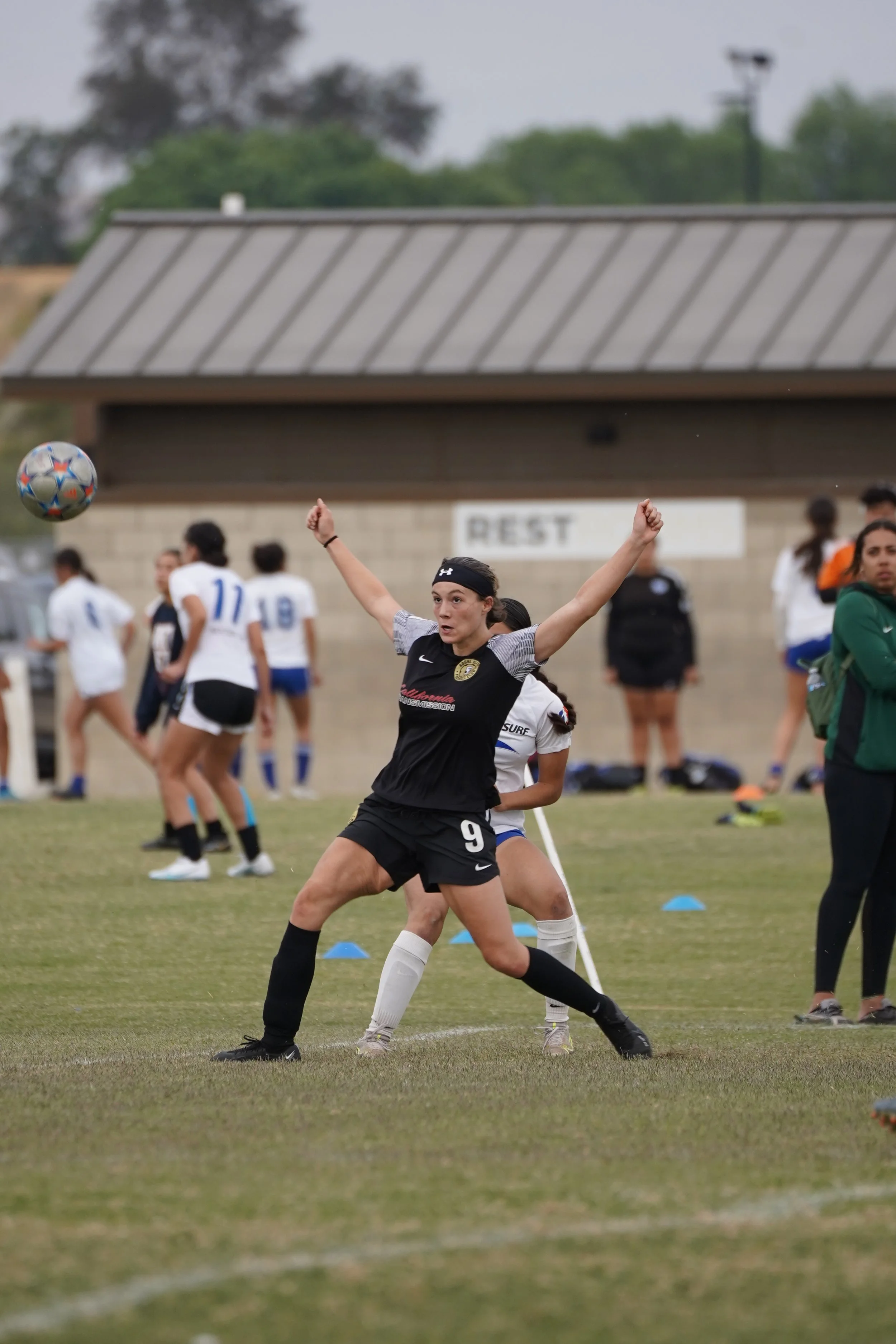 1391 LA Surf 2006 GA vs SoCal Elite DPL.JPG