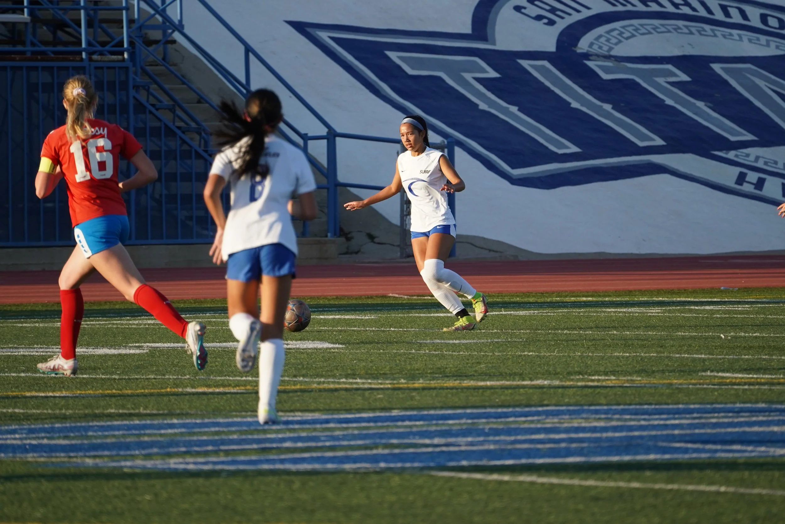 205 LA Surf 200GA vs Albion AMalana17.JPG