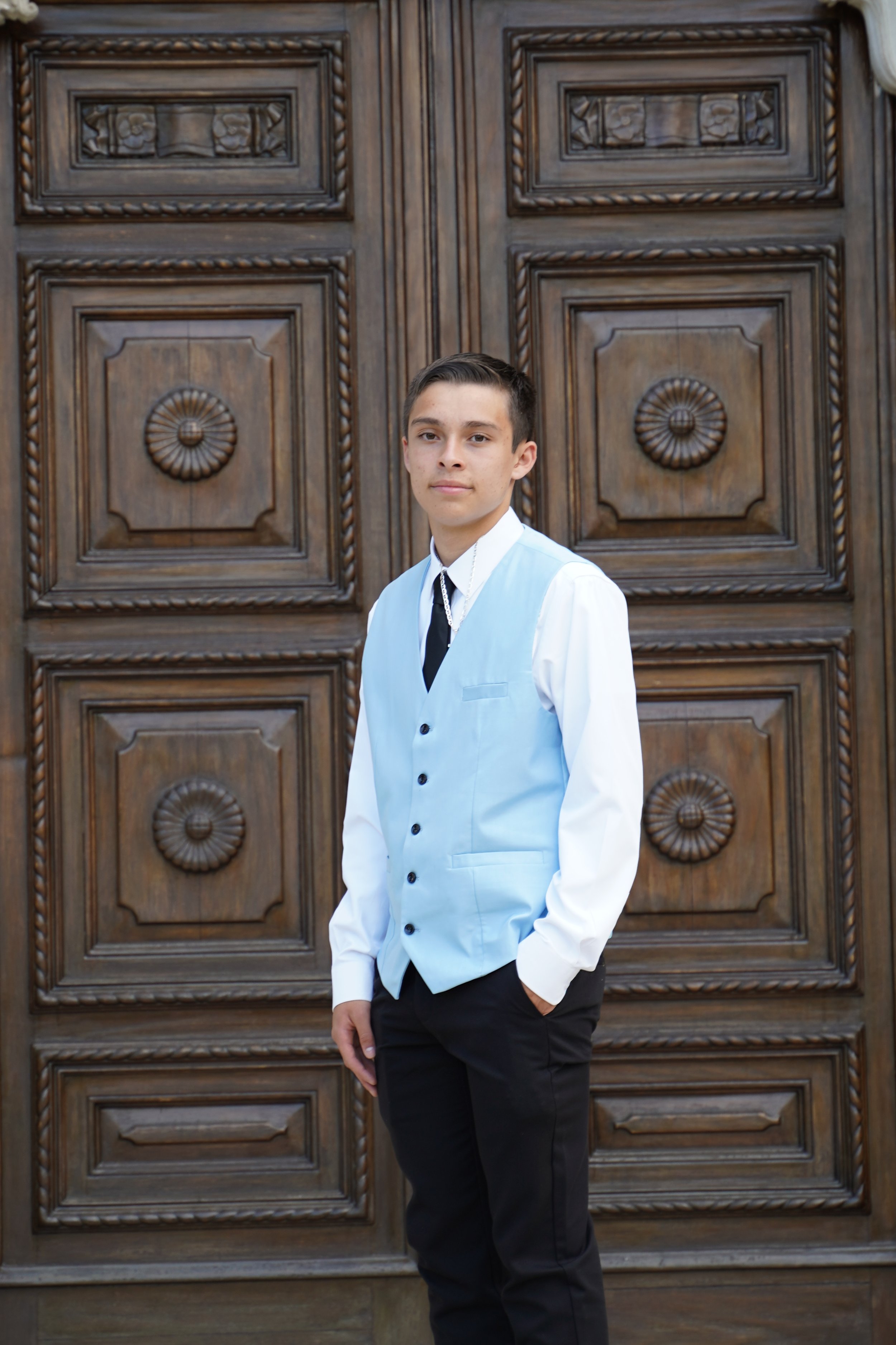 65 SHHS Prom 2023 Brendan.JPG