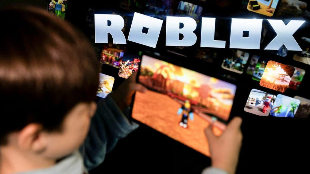 Child Safety Groups Urge FTC To Probe Roblox