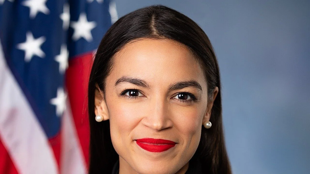 AOC Calls for Investigations Into FBI and DOJ Leaders, Says the Agencies Have Been “Weaponized”