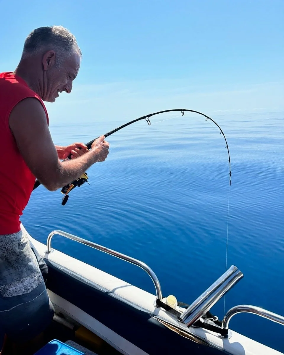 This Wednesday is open to a mixed group half day inshore charter around Magnetic Island. Call or message me on 
0490 816 419. Good sea conditions