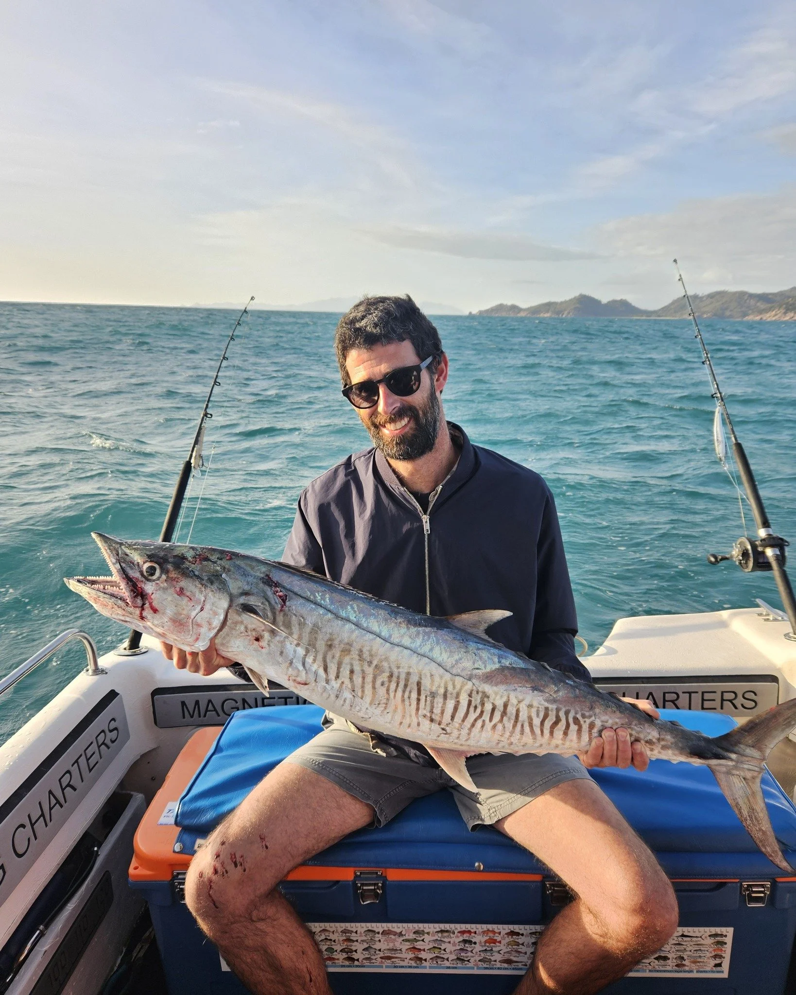 Nice Spanish Mackerel caught today before the big winds showed up around Magnetic Island. There has been several schools around Magnetic Island and all very big Spanish with most the 1.2m mark and way over 10kg.
Hopefully this wind disappears. #magne