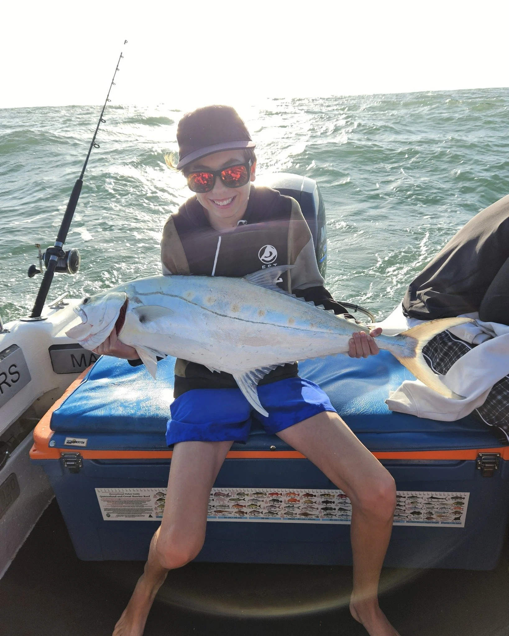 A very happy young gun landing his first ever Queen Fish and his biggest ever fish. 
Congratulations young man. #magneticislandfishingcharters #lowrance #uglystick #halco #pelagicworldwide #pelagic #pelagicfishing #pelagics #fishingcharters #GreatBar