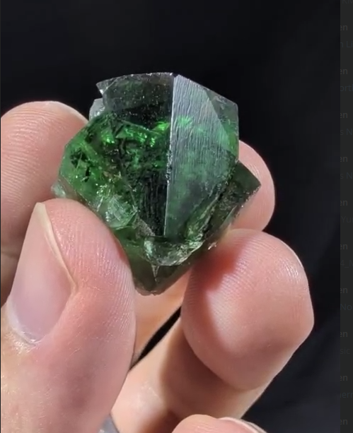 Northern Lights Twin Fluorite - 26NLTW_2 (Northern Lights Pocket, River Catcher Vein, Diana Maria Mine, Rogerley Quarry, Stanhope, County Durham, England, UK)