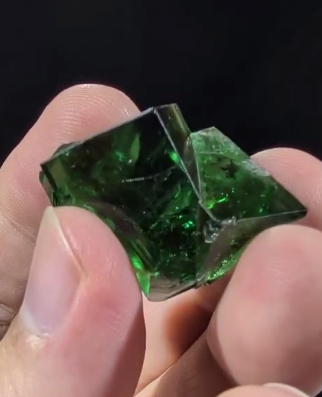 Northern Lights Twin Fluorite - 26NLTW_3 (Northern Lights Pocket, River Catcher Vein, Diana Maria Mine, Rogerley Quarry, Stanhope, County Durham, England, UK)