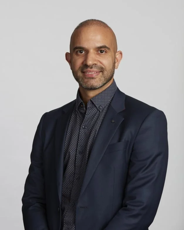 Roberto photo.jpg