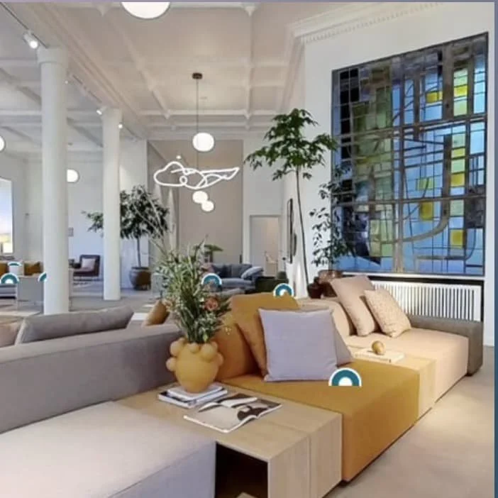 Virtuel tur i Eilersen showroom i København med moderne møbler og indbydende stueindretning
