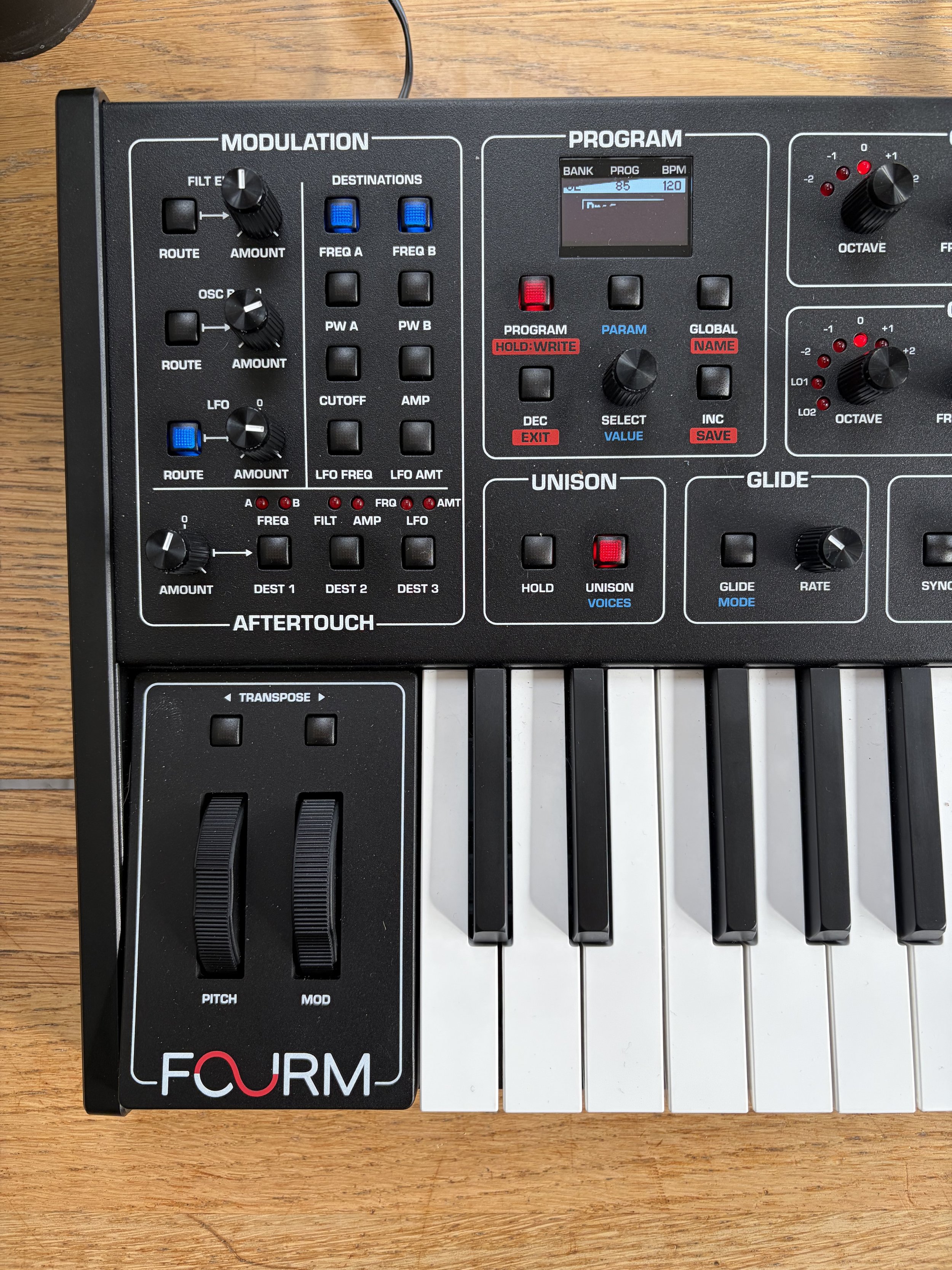 FOURM Bass presets.jpg