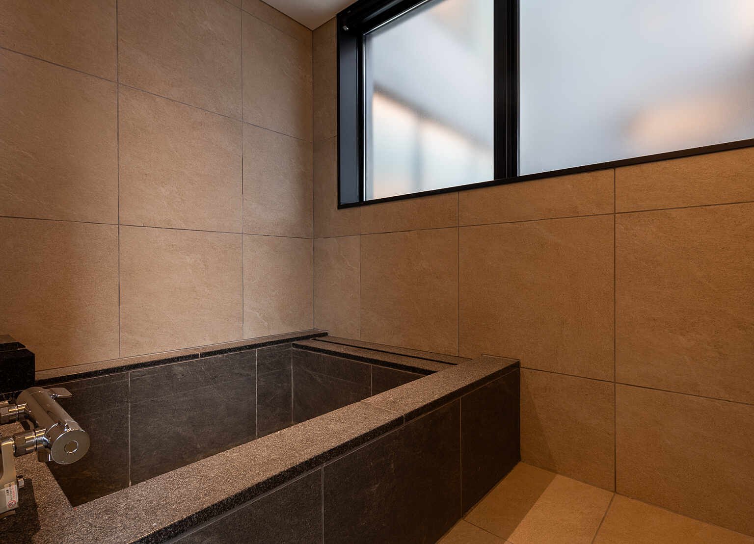 KYO-2-Bedroom-Deluxe-onsen-5.jpg
