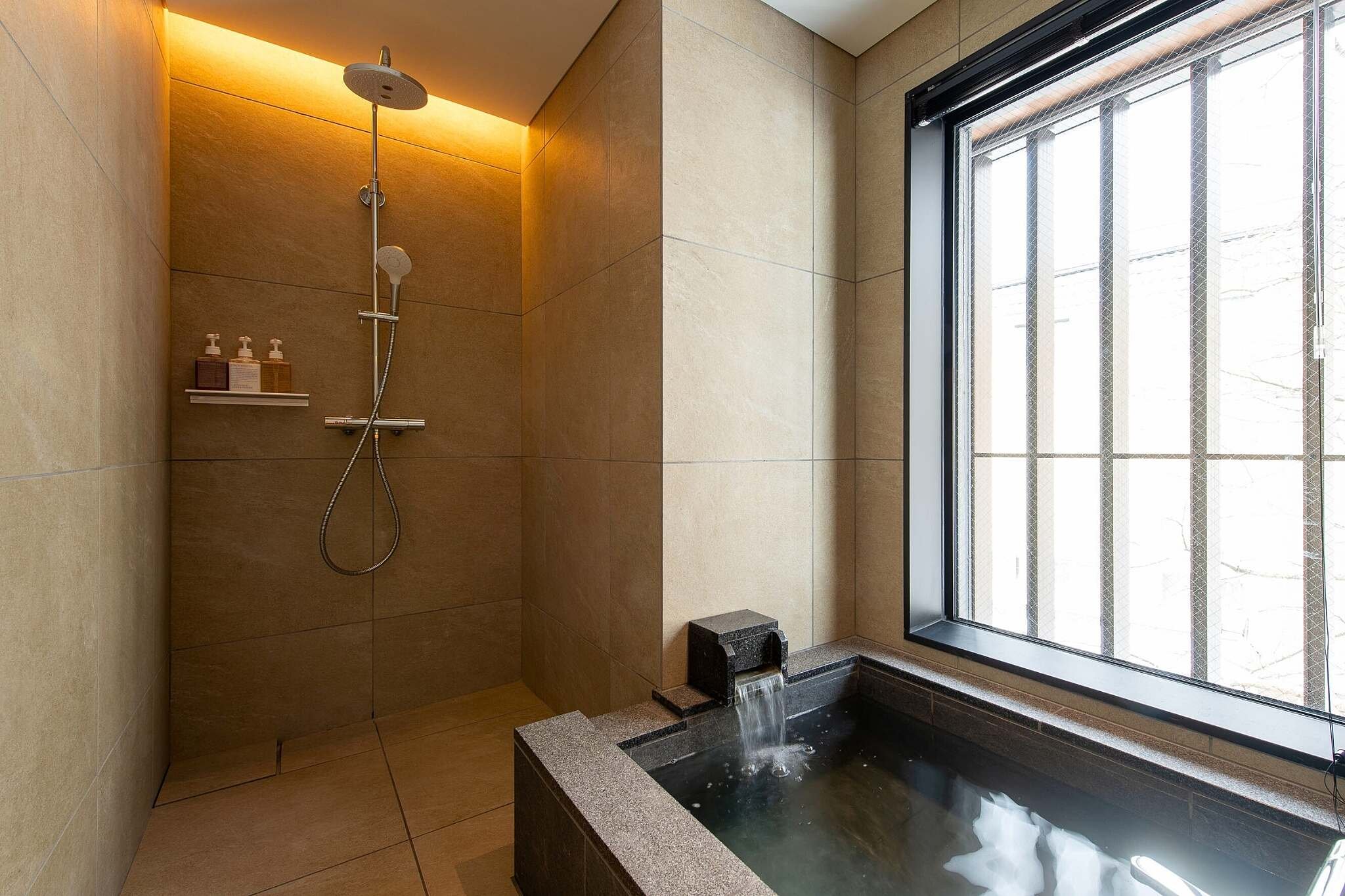 KYO-3-Bedroom-Premium-Residence-2onsen-onsen-2.jpg