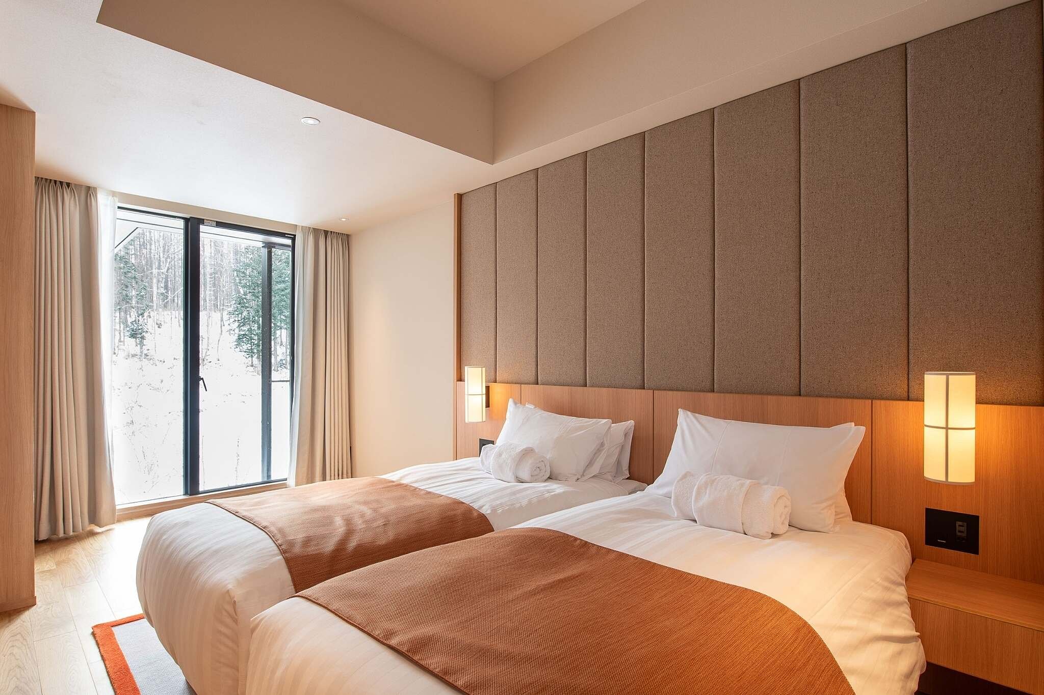 KYO-3-Bedroom-Premium-Residence-2onsen-bedroom2.jpg