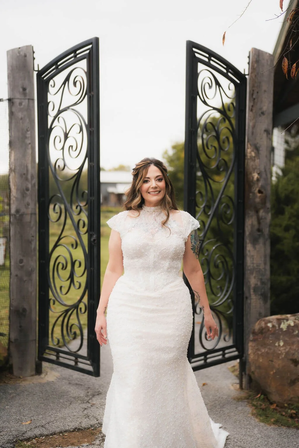 THE POWERS PHOTO + FILM | SASSAFRAS SPRINGS VINEYARD | BLOSSOM BEAUTY BRIDAL AND WEDDING HAIR AND MAKEUP