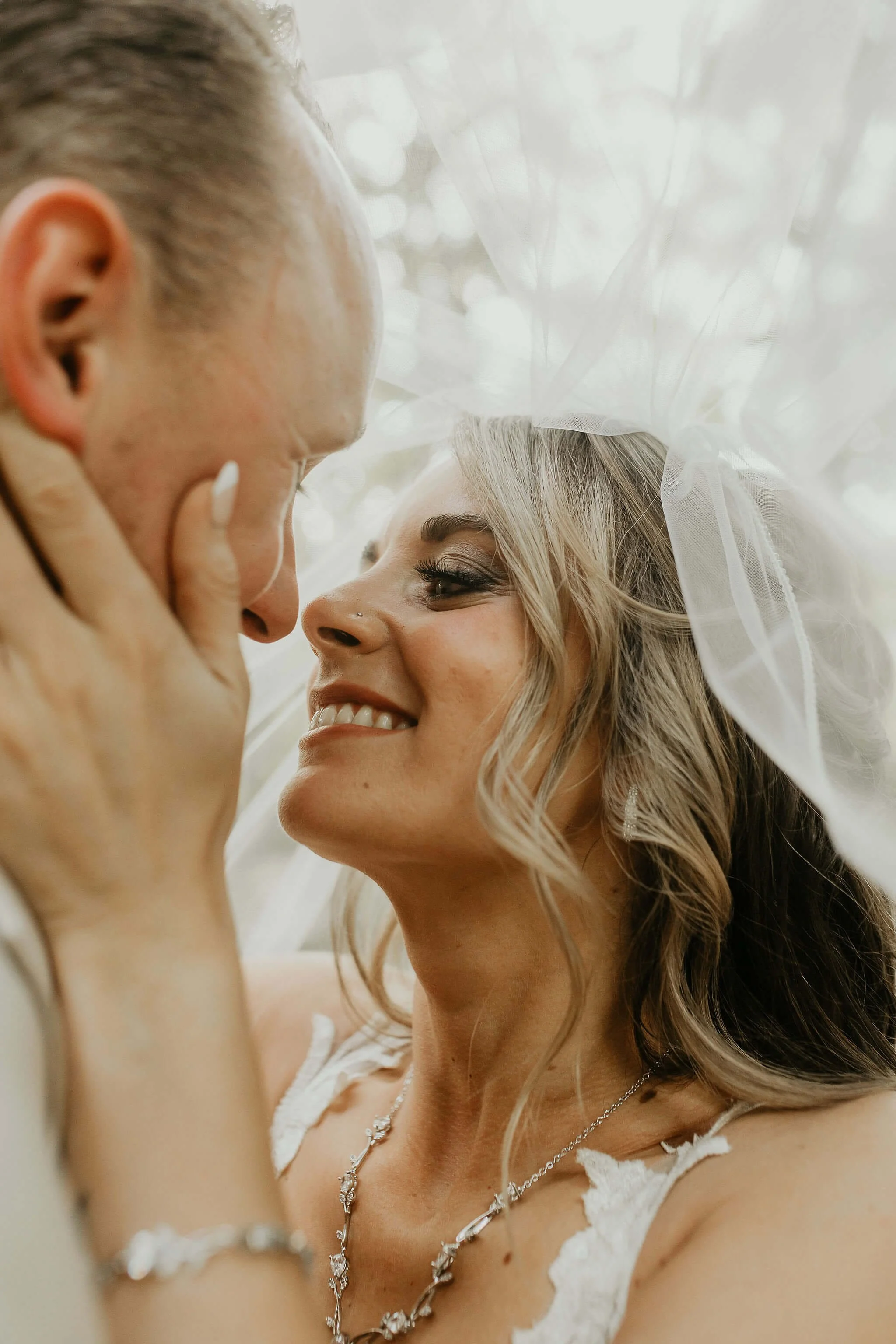 ERISHYLL MAE PHOTOGRAPHY | THORNCROWN CHAPEL | BLOSSOM BEAUTY BRIDAL AND WEDDING HAIR AND MAKEUP