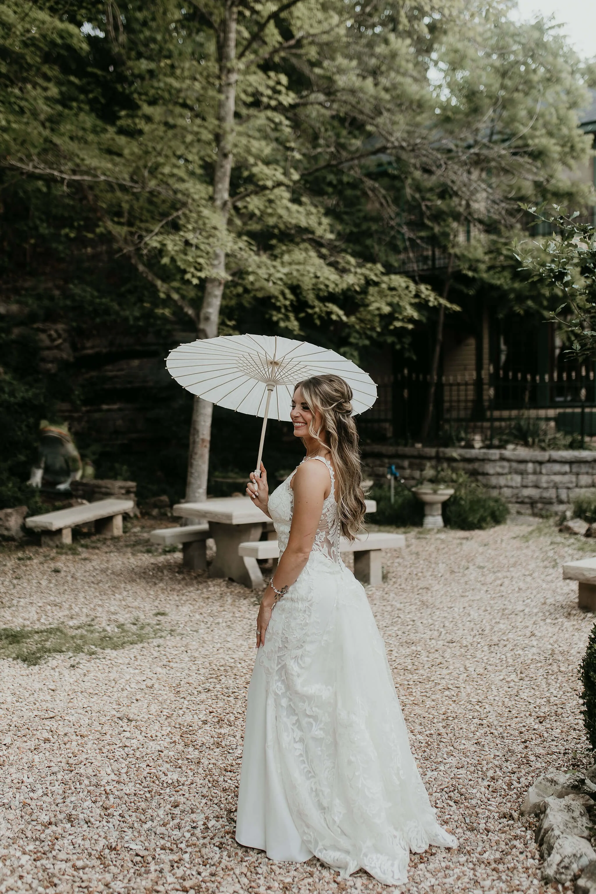 ERISHYLL MAE PHOTOGRAPHY | THORNCROWN CHAPEL | BLOSSOM BEAUTY BRIDAL AND WEDDING HAIR AND MAKEUP