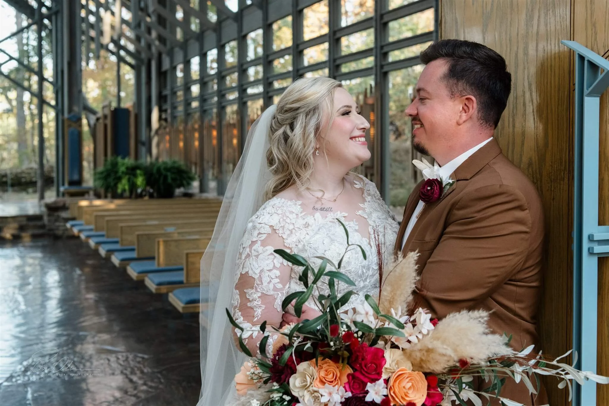 TONI ALBERS PHOTOGRAPHY | THORNCROWN CHAPEL | BLOSSOM BEAUTY BRIDAL AND WEDDING HAIR AND MAKEUP