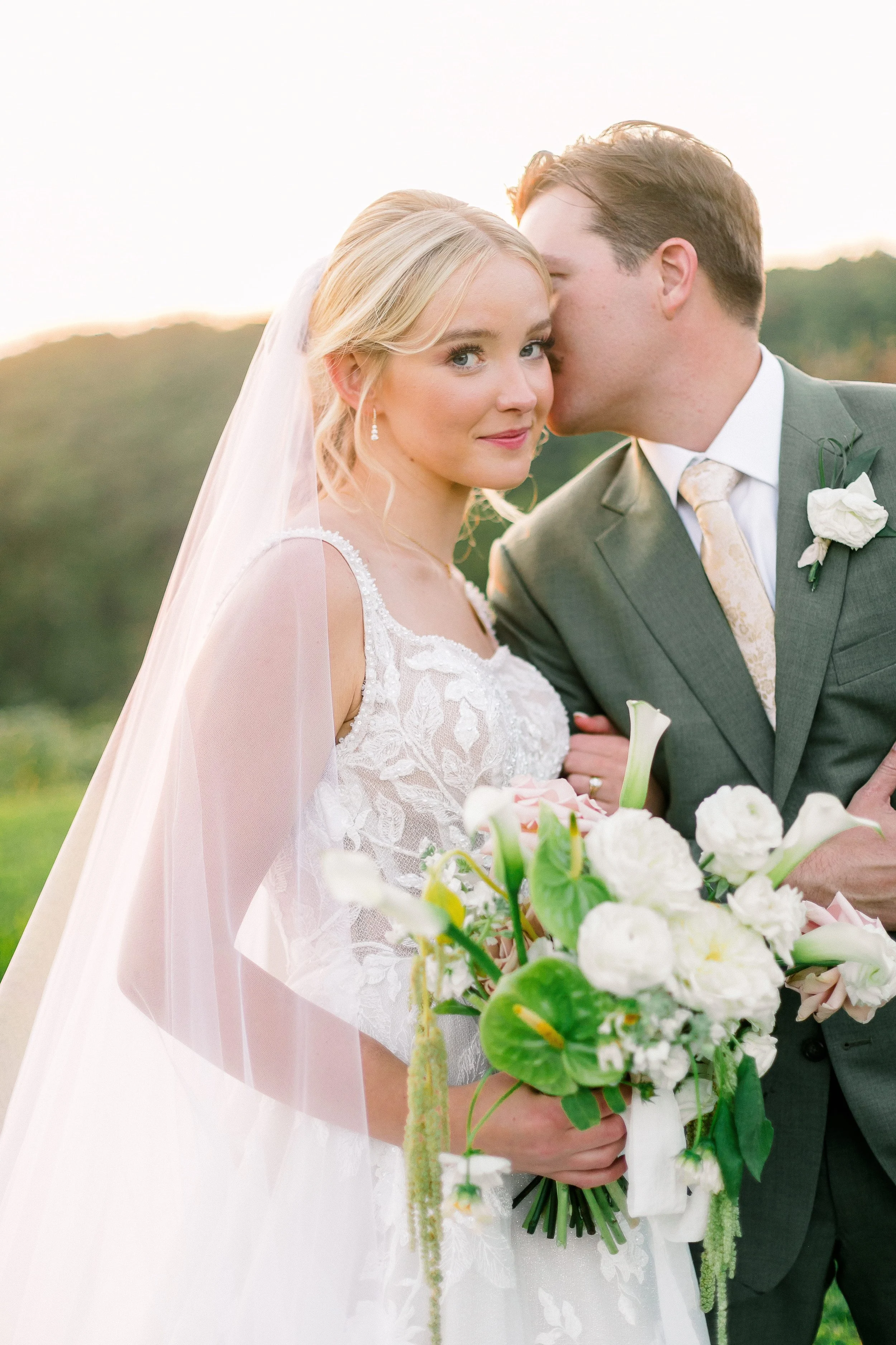 CATHRYN FAYE PHOTOGRAPHY | BIG CEDAR LODGE | BLOSSOM BEAUTY BRIDAL AND WEDDING HAIR AND MAKEUP