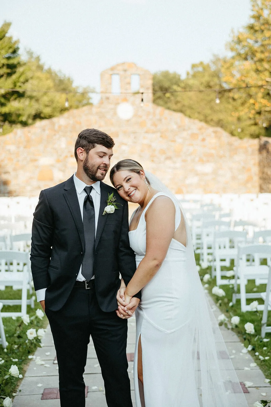 HEATH WHORTON PHOTOGRAPHY | SASSAFRAS SPRING VINEYARD | BLOSSOM BEAUTY BRIDAL AND WEDDING HAIR AND MAKEUP