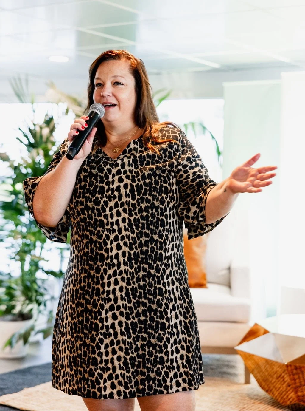 Facetune_10-06-2023-11-19-10 (1).jpg