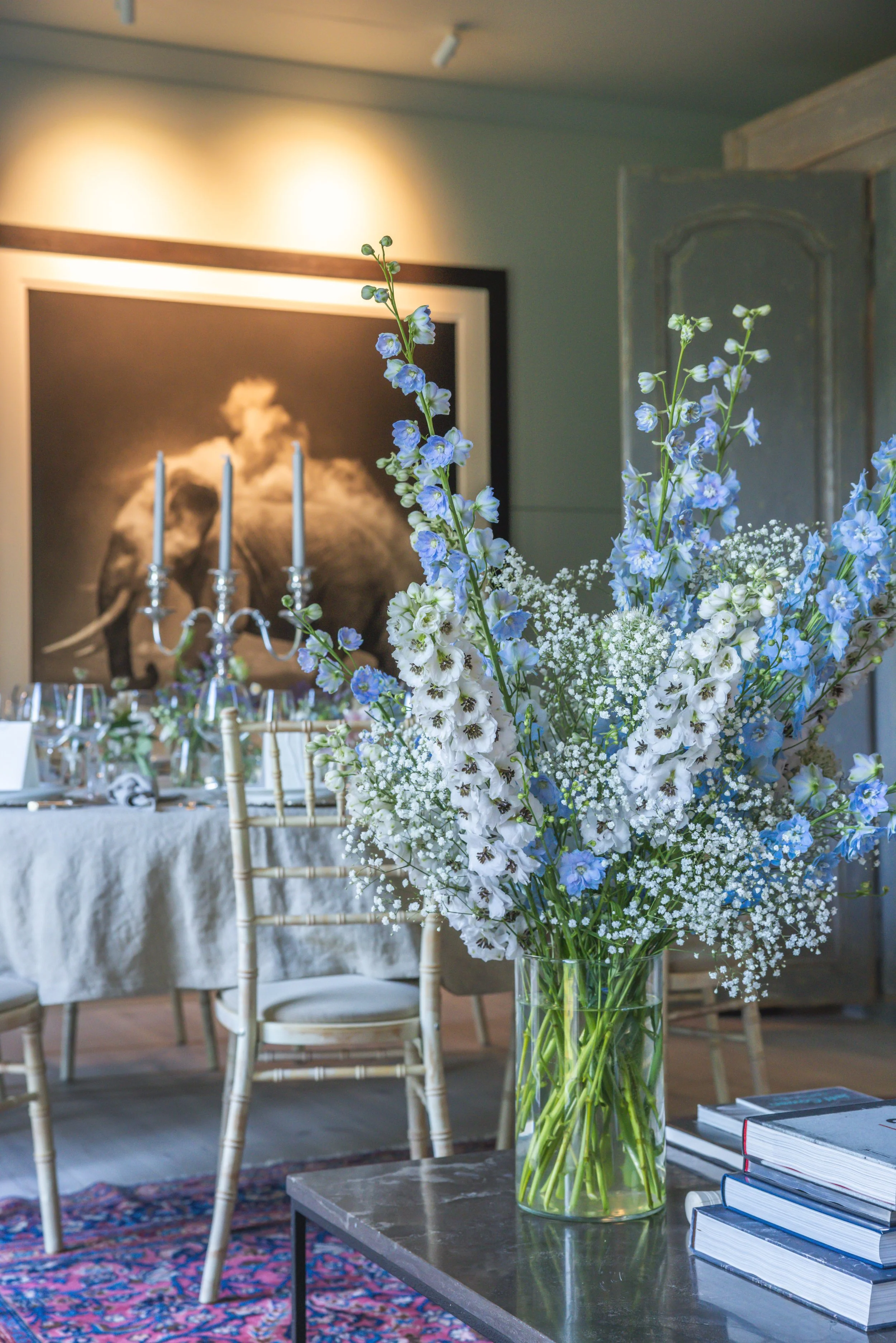 Wedding table arrangements & bouquets
Delphiniums 
wedding arch, wedding flowers, stockholm, bröllopsflorist, bröllop, bröllop i stockholm, wedding arch, wedding flowers, stockholm, bröllopsflorist, bröllop, bröllop i stockholm, bride, bridesmaid, br