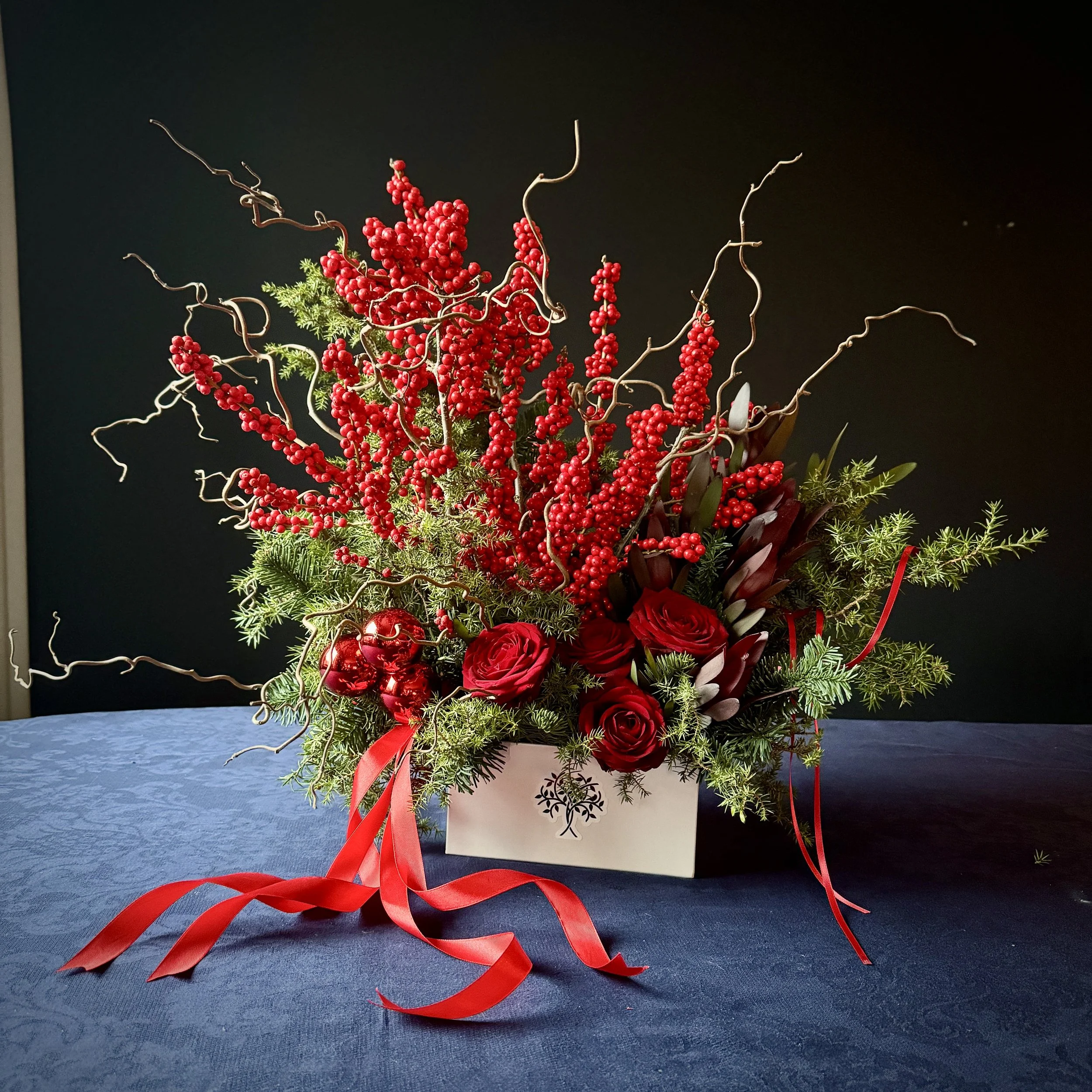 Christmas floral gift boxes from John Young Florals - stockholm Julblommig dekoration 