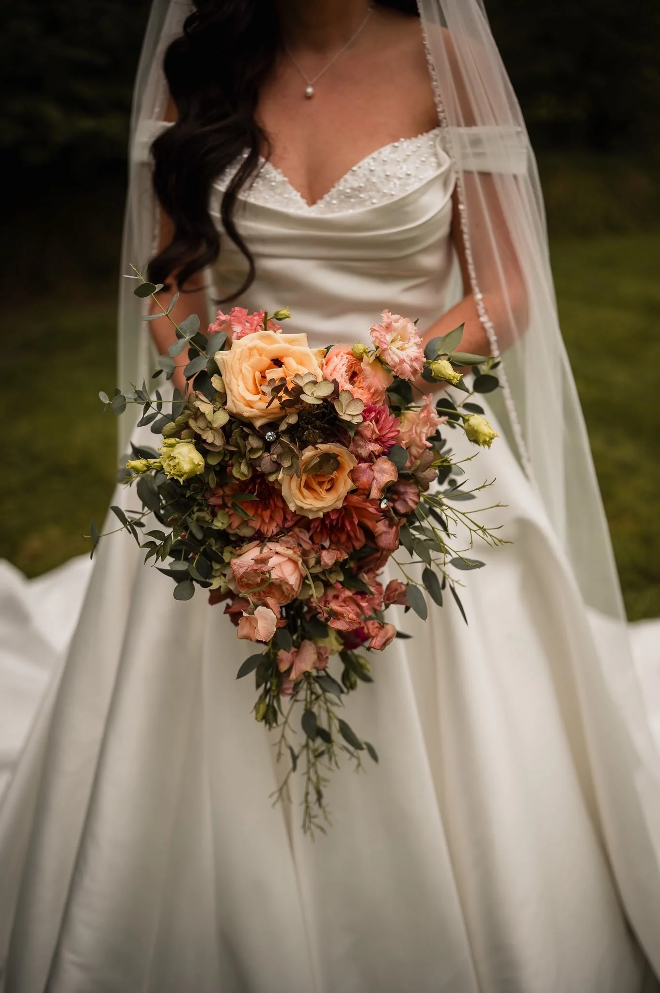 John Young Florals Wedddings. Brides Bouquet at Wooladon Estate Devon. https://wooladonestateweddings.co.uk/