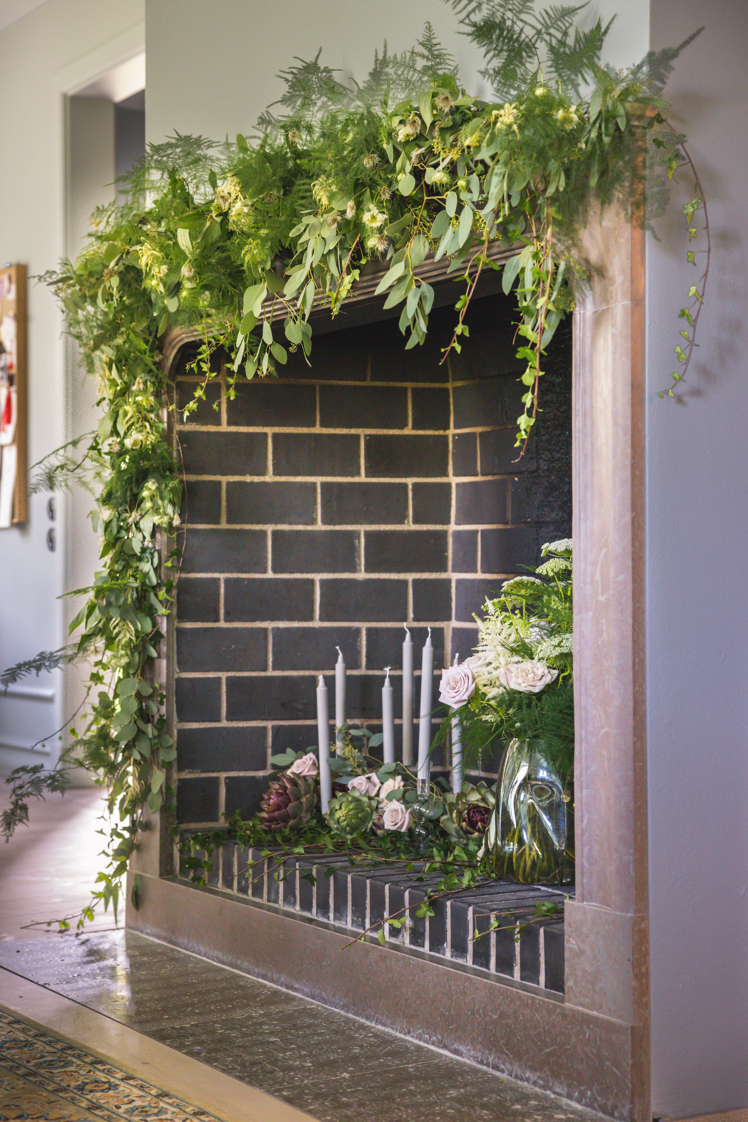 	
Small wedding garland designed by John Young Florals - Stockholm Sweden