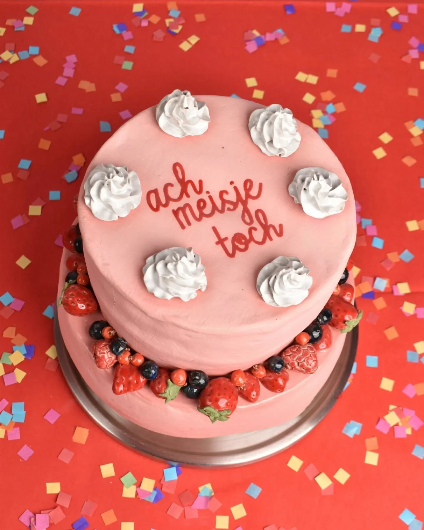 pity party
2024, ceramics

&bull;
&bull;
&bull;
&bull;
&bull;
&bull;

#ceramics #ceramicsmagazine #ceramic #sculpture
#cake