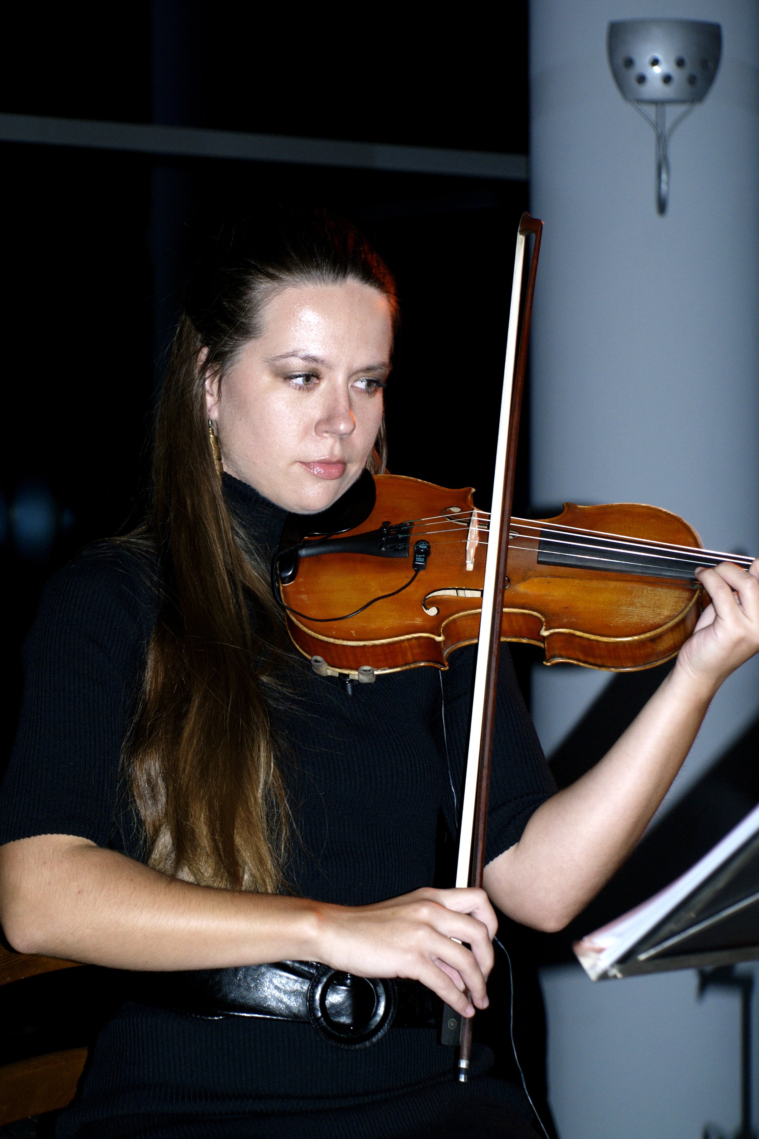 Tereza Alabanda violina