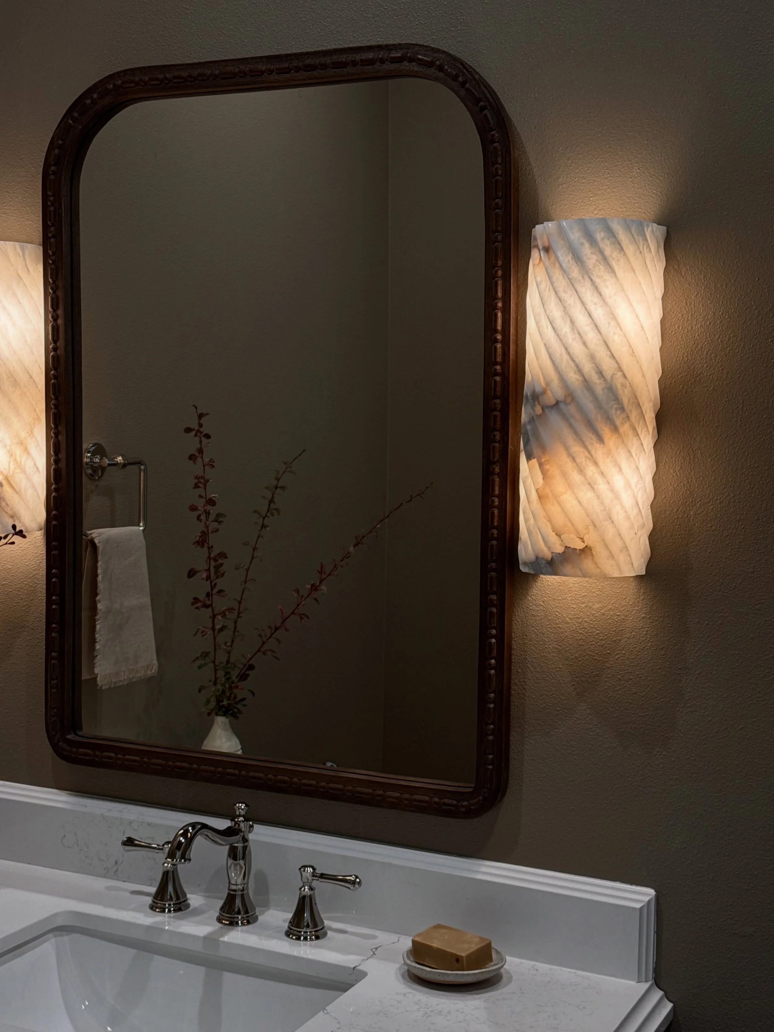 the motif of this powder bath is &lsquo;carved&rsquo; &mdash; stone and wood and metal all cut and sculpted and chiseled to create the sweetest silhouettes 

design by @midafternoon.studios 
build by Precision Built Structures