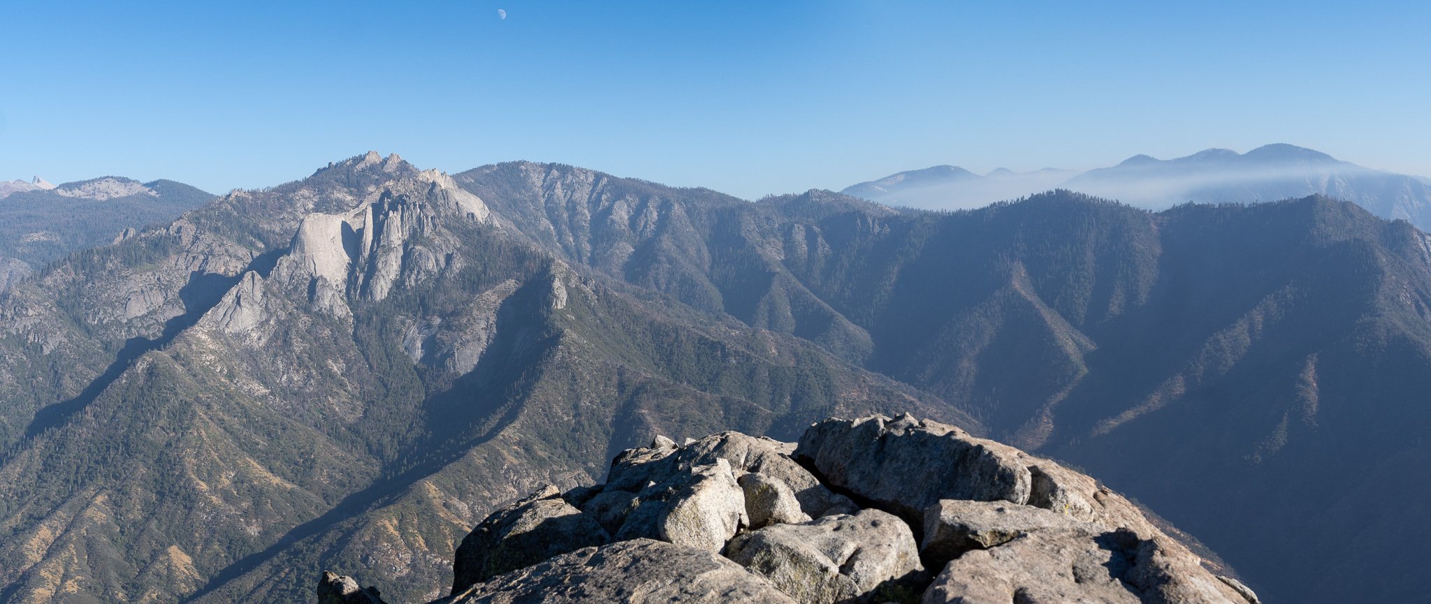 panorama view sequoia, california, usa.jpg