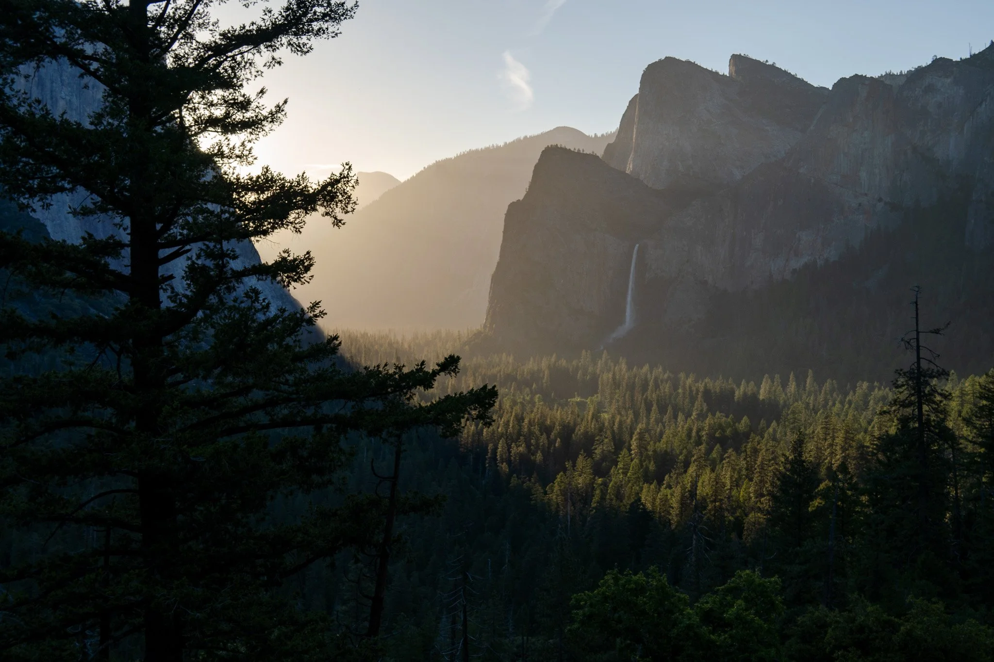 sunrise in yosemite, usa.jpg