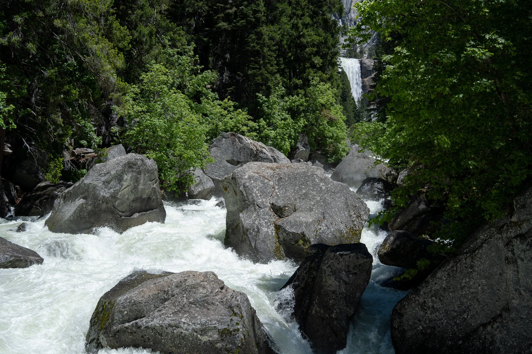 vernall waterfall in yosemite, usa.jpg