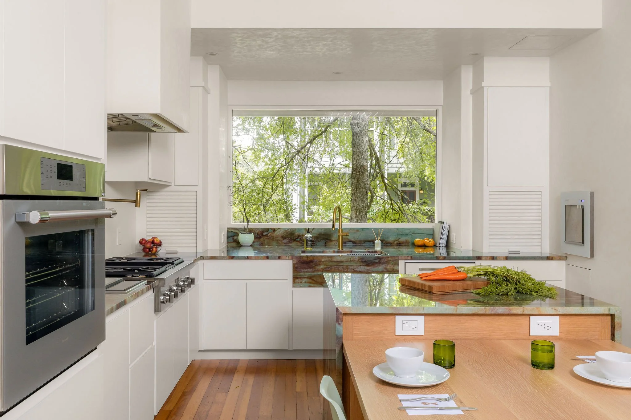 Ourhouse011_Kitchen.jpg