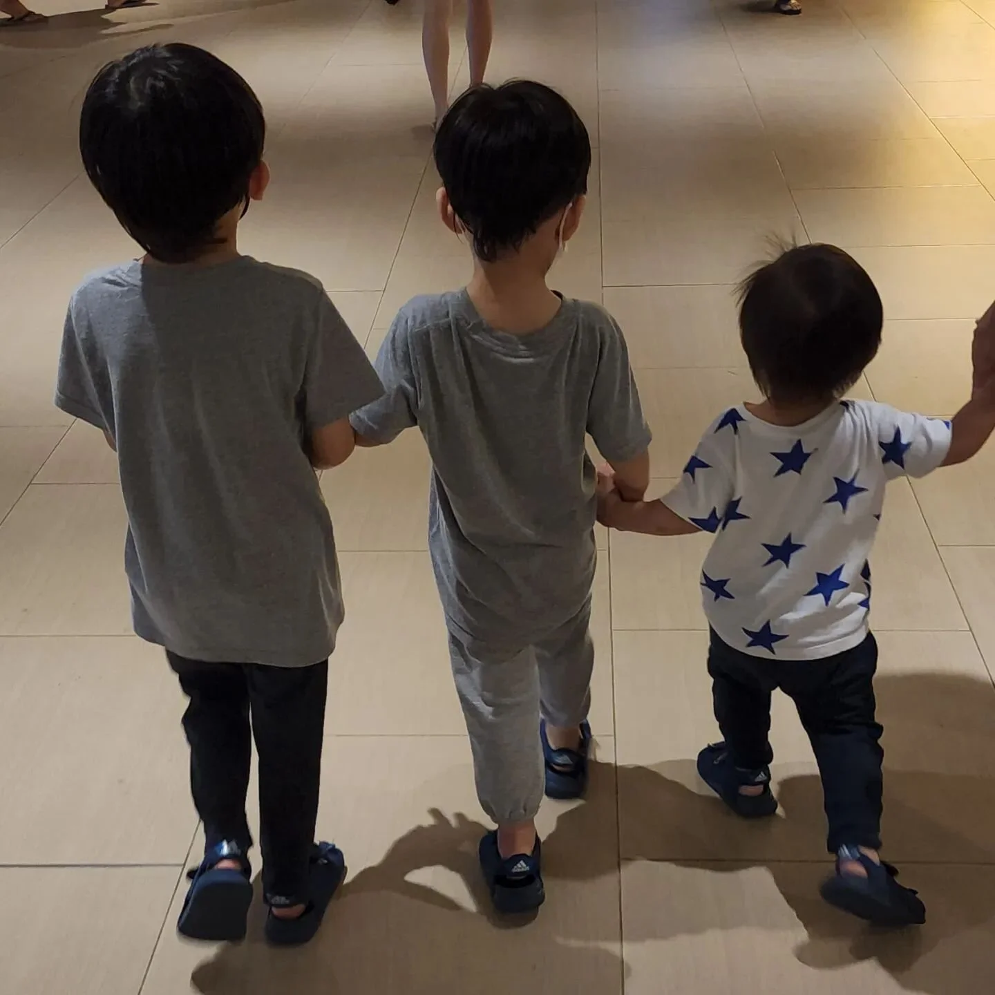 Dear Valued Customers of Vista Time,

We would like to inform you that we will be closing earlier on Sundays at 06:00PM instead of the usual 08:00PM.

Our aim is to spend more quality time on a weekend with our bunch of Preschool-going monkeys and gi