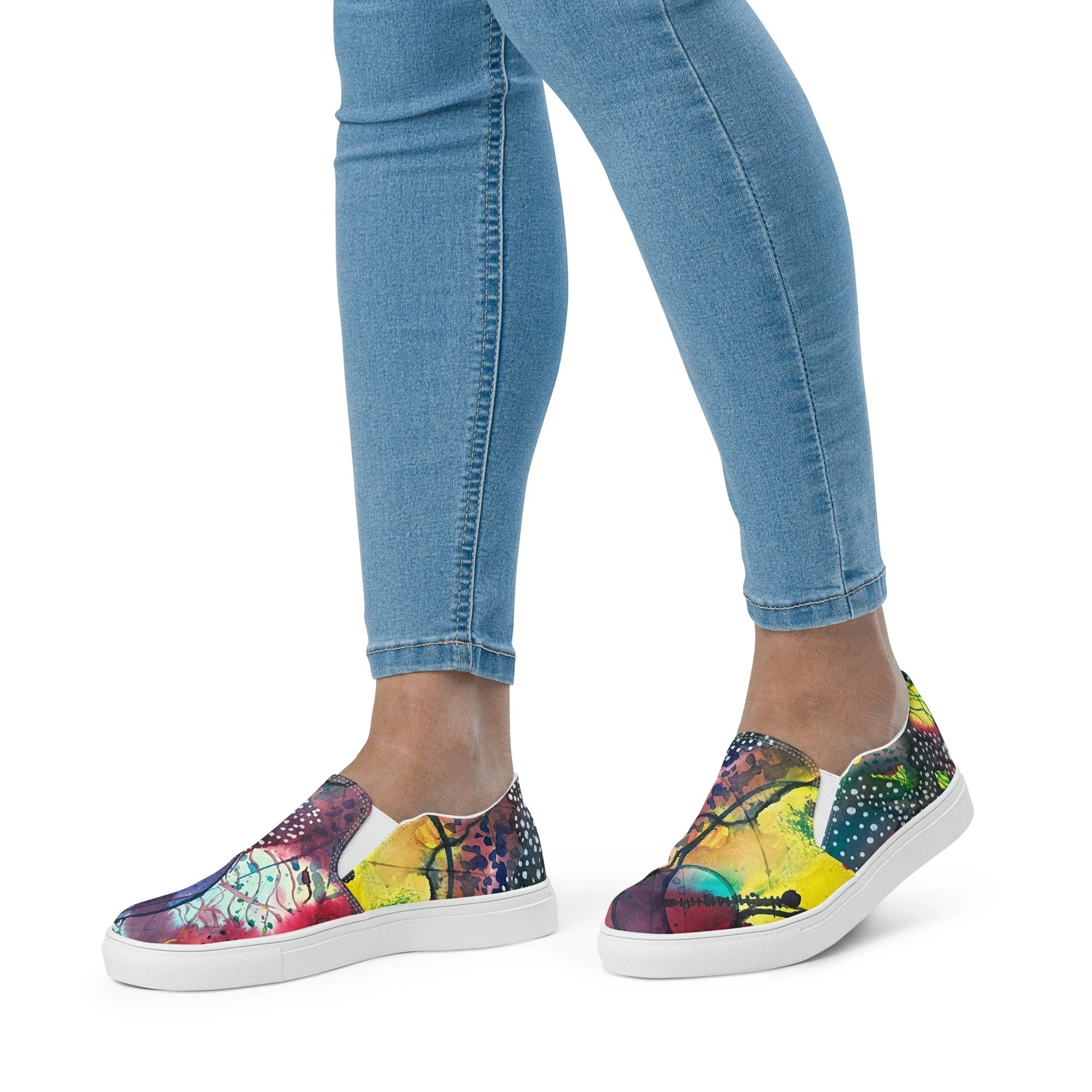 womens-slip-on-canvas-shoes-white-front-66a6b72b58970.jpg