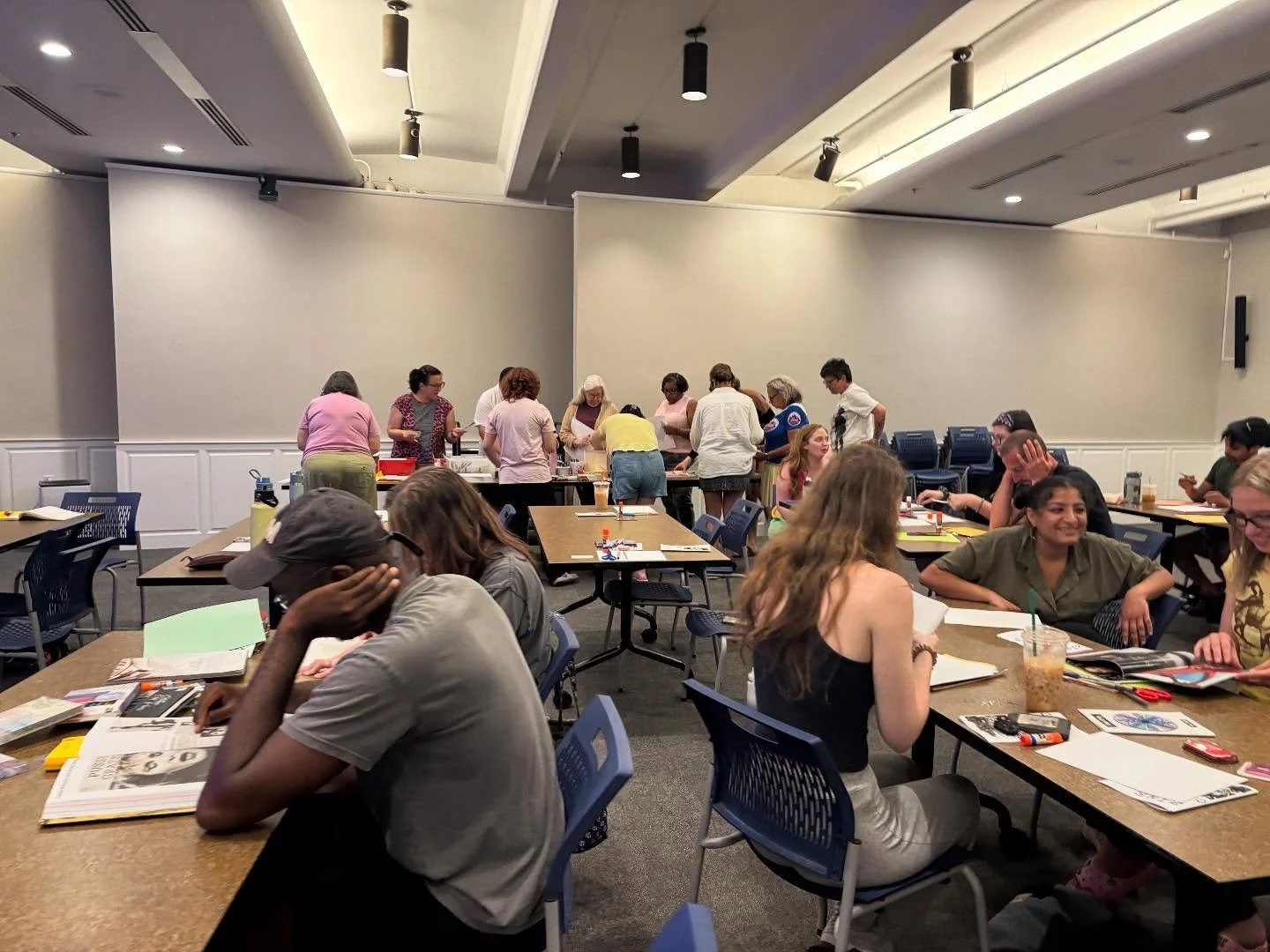 5 people on July 20th 2024
32 people on July 19th 2025

What a time. Thank you for letting me carry your stories. And thanks @bexleylibrary for a beautiful space. 

Also thanks @zari_mahmoudi91 for taking pictures of me teach 🫶🏼I literally had 0.