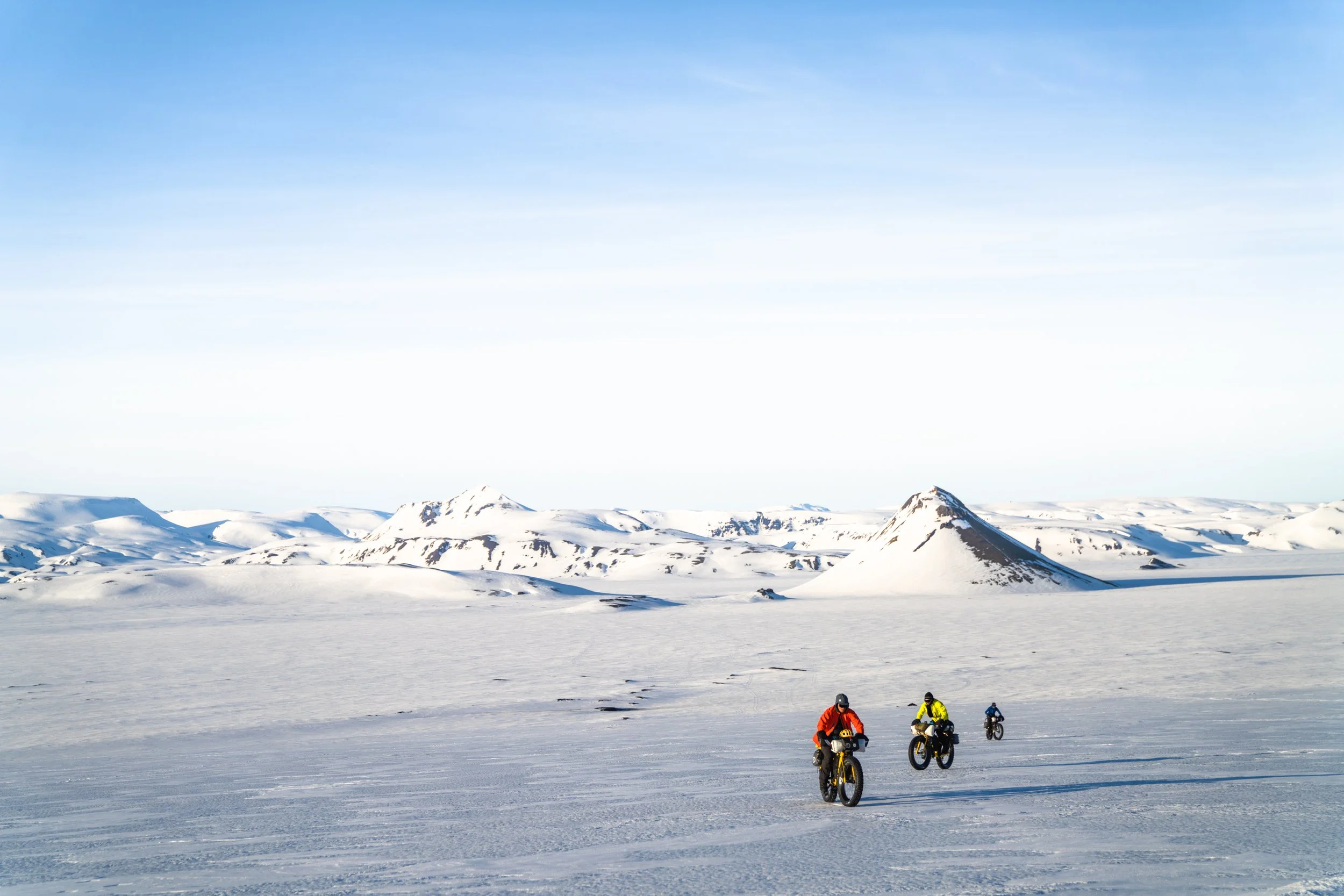  2105 was a stills and video project for Redbull, Sony Xperia, POC sports, Chamois butter, fezzari bikes,  Old Man Mountain Racks, 45 North, 66North. The goal of the expedition in a winter crossing from Iceland’s most Northern point to its most south
