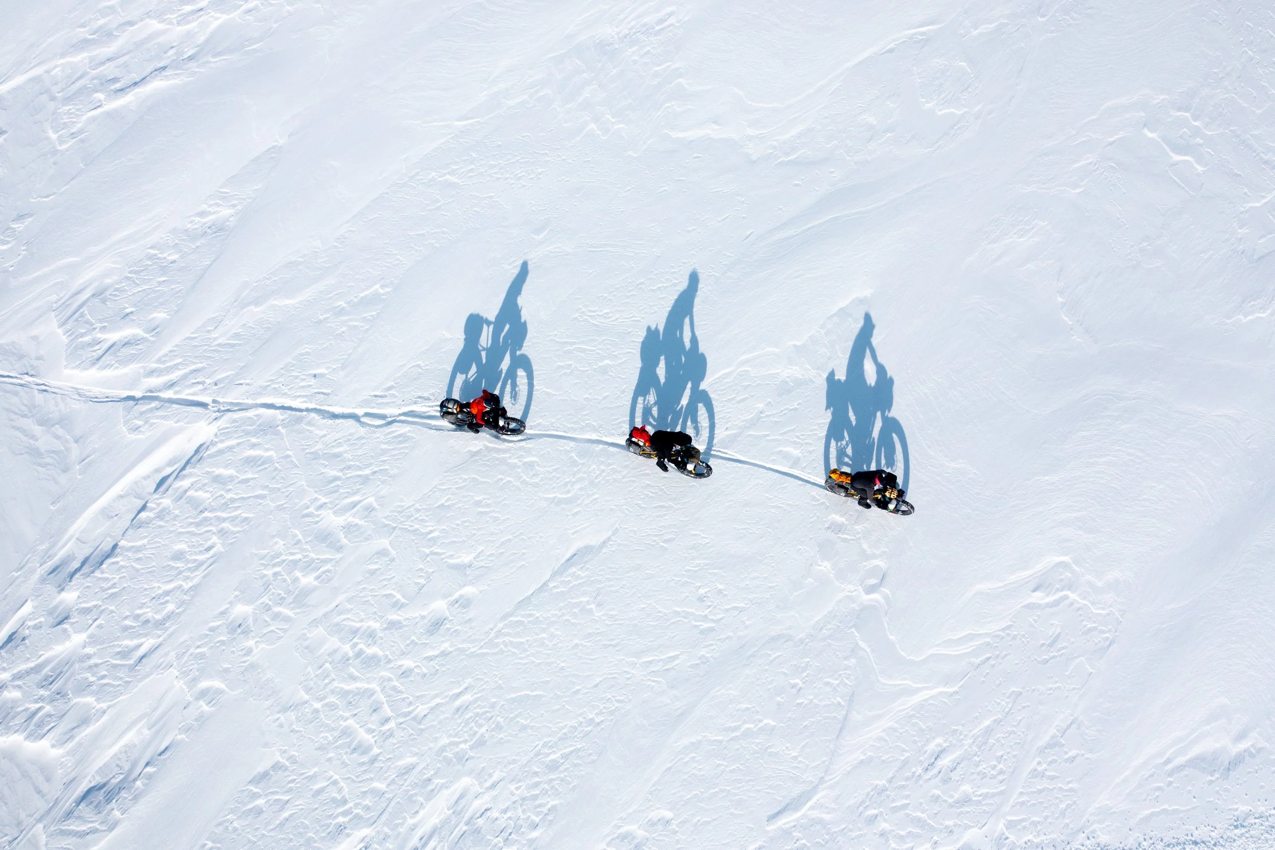  2105 was a stills and video project for Redbull, Sony Xperia, POC sports, Chamois butter, fezzari bikes,  Old Man Mountain Racks, 45 North, 66North. The goal of the expedition in a winter crossing from Iceland’s most Northern point to its most south