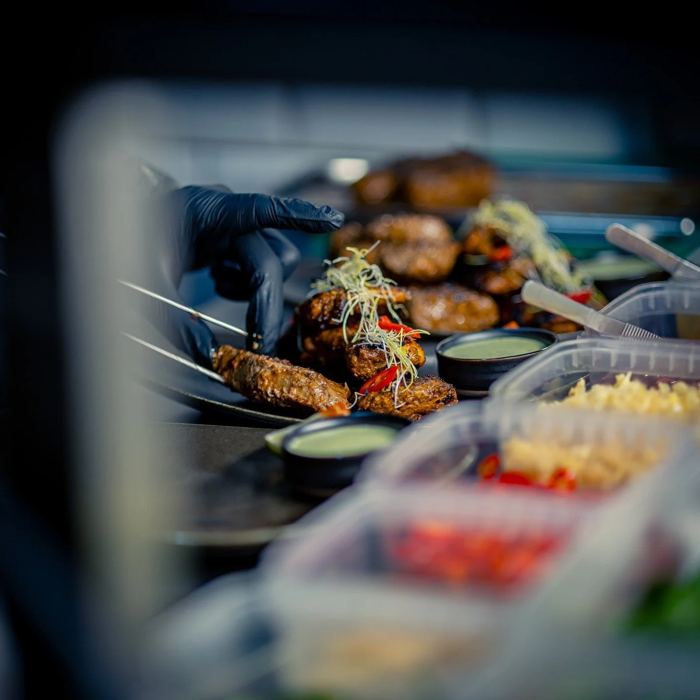 Plated up! The Golden Tandoori Chicken is for sure one of our favourite dishes to both serve and eat! And our guest agrees with that statement too.