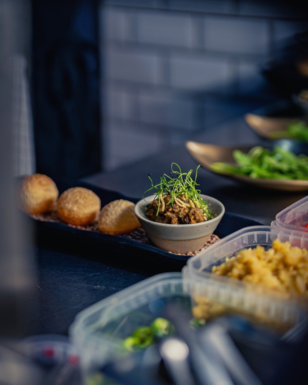 From prep to plate. Quiet focus, steady hands, and dishes coming to life 🌱 

#ModernPakistani #FineDiningCopenhagen #TasteOfPakistan #CopenhagenEats #DesiFlavours #FoodWithStory #PakistaniCuisine #NordicTwist #veggiemenu #vegan #curry #fyp