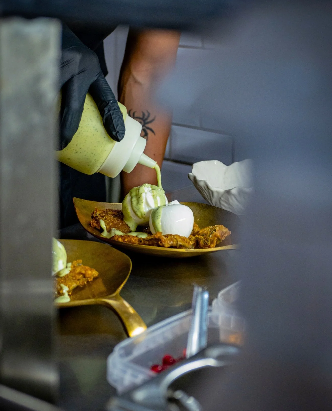 The art of prep 🤍  this is definitely one of our favorite dishes from the summer menu. Have you tried it yet?