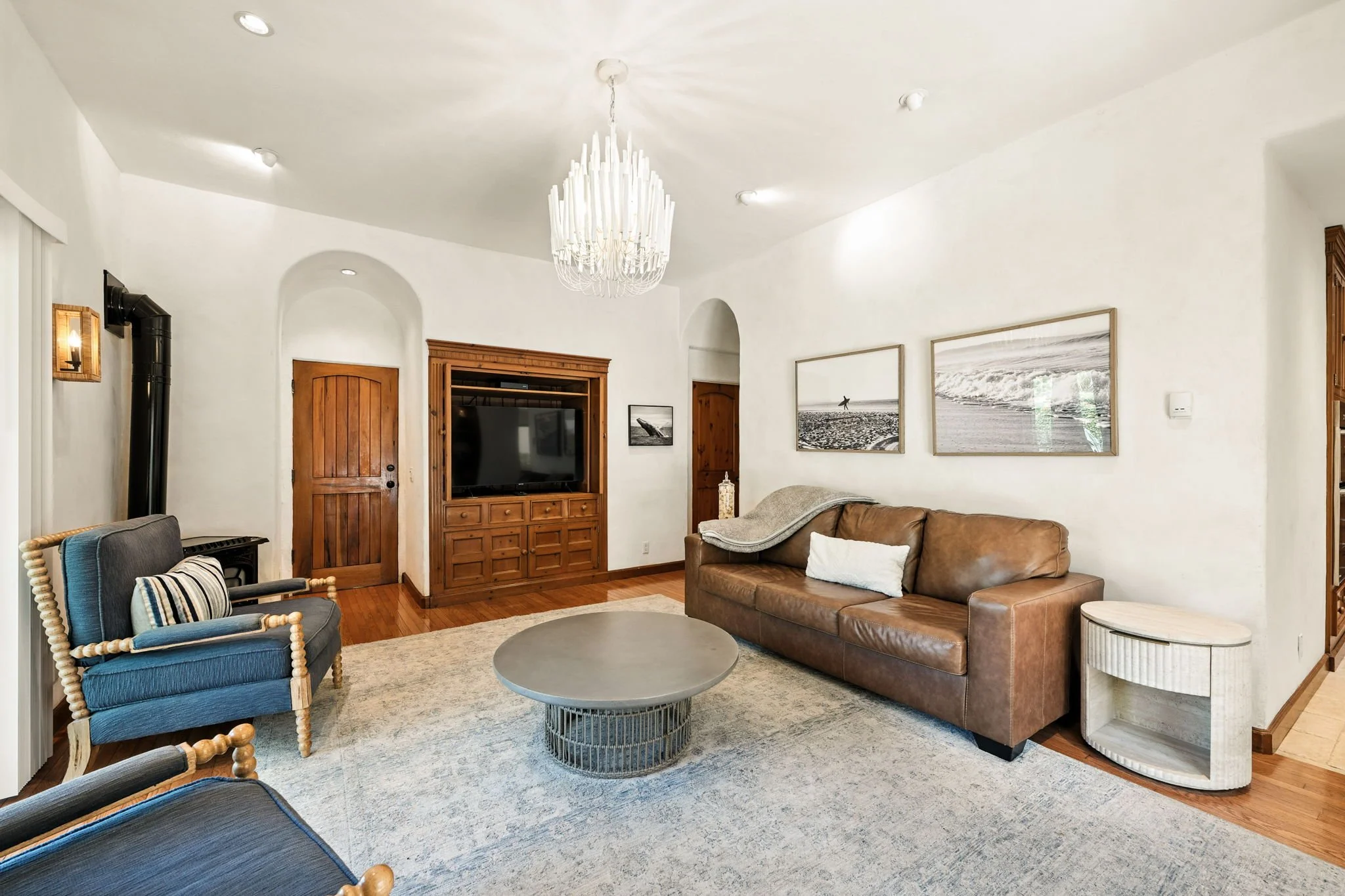 13-web-or-mls-201-bath-st.jpg