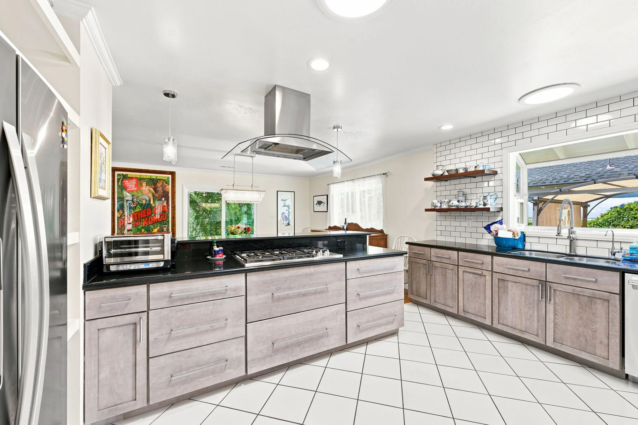 11-web-or-mls-2866-foothill-rd.jpg